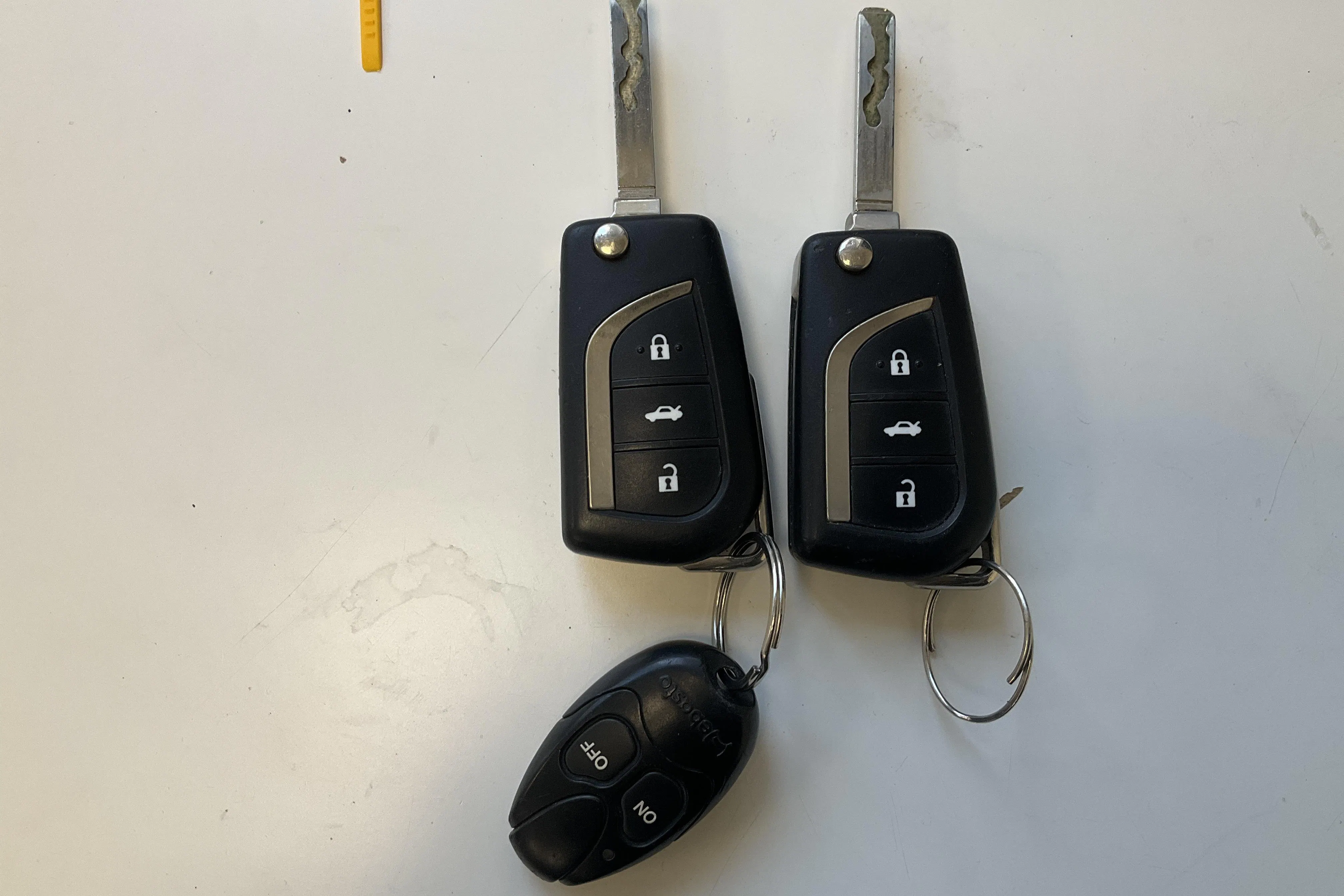 Presentation photo 17 of 17: Toyota Auris 1.4 D-4D Touring Sports  (90hk) - 170 990 km - Manual - silver - 2013