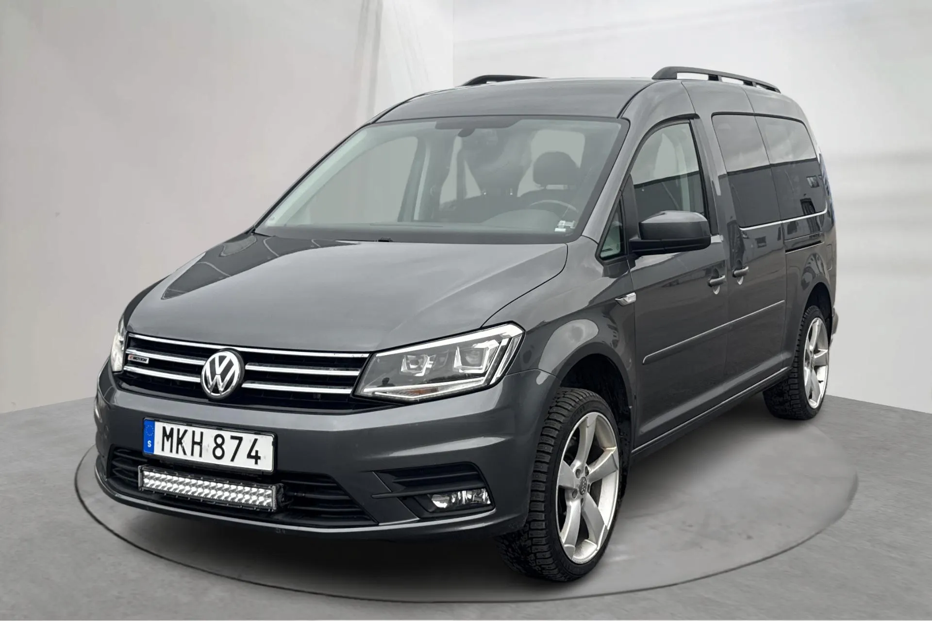 Presentationsfoto 1 av 17: VW Caddy Maxi Life 2.0 TDI 4MOTION (150hk) - 19 630 mil - Automat - Light Grey - 2018