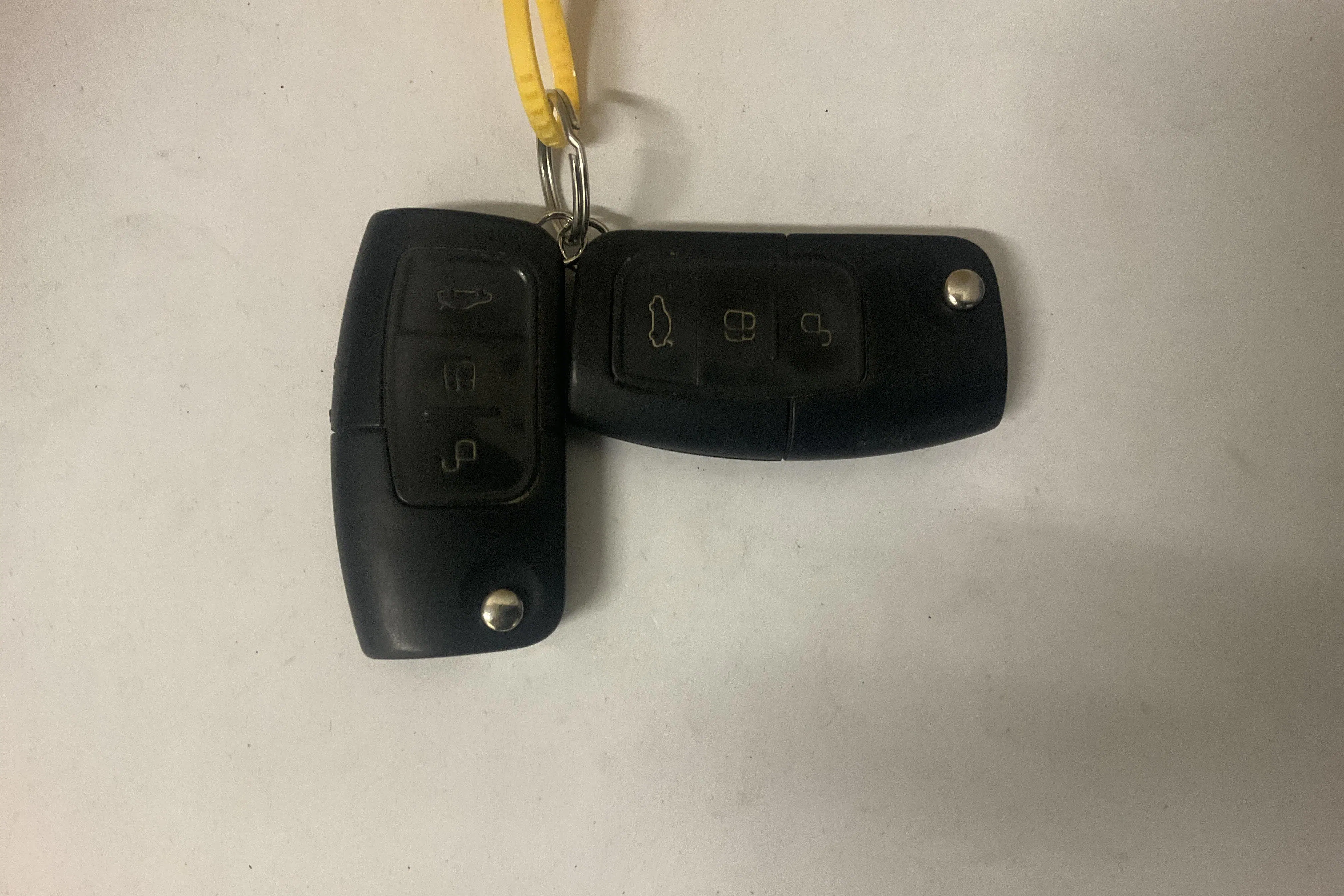 Presentation photo 14 of 14: Ford Focus 1.6 TDCi Kombi (109hk) - 128 980 km - Manual - gray - 2010