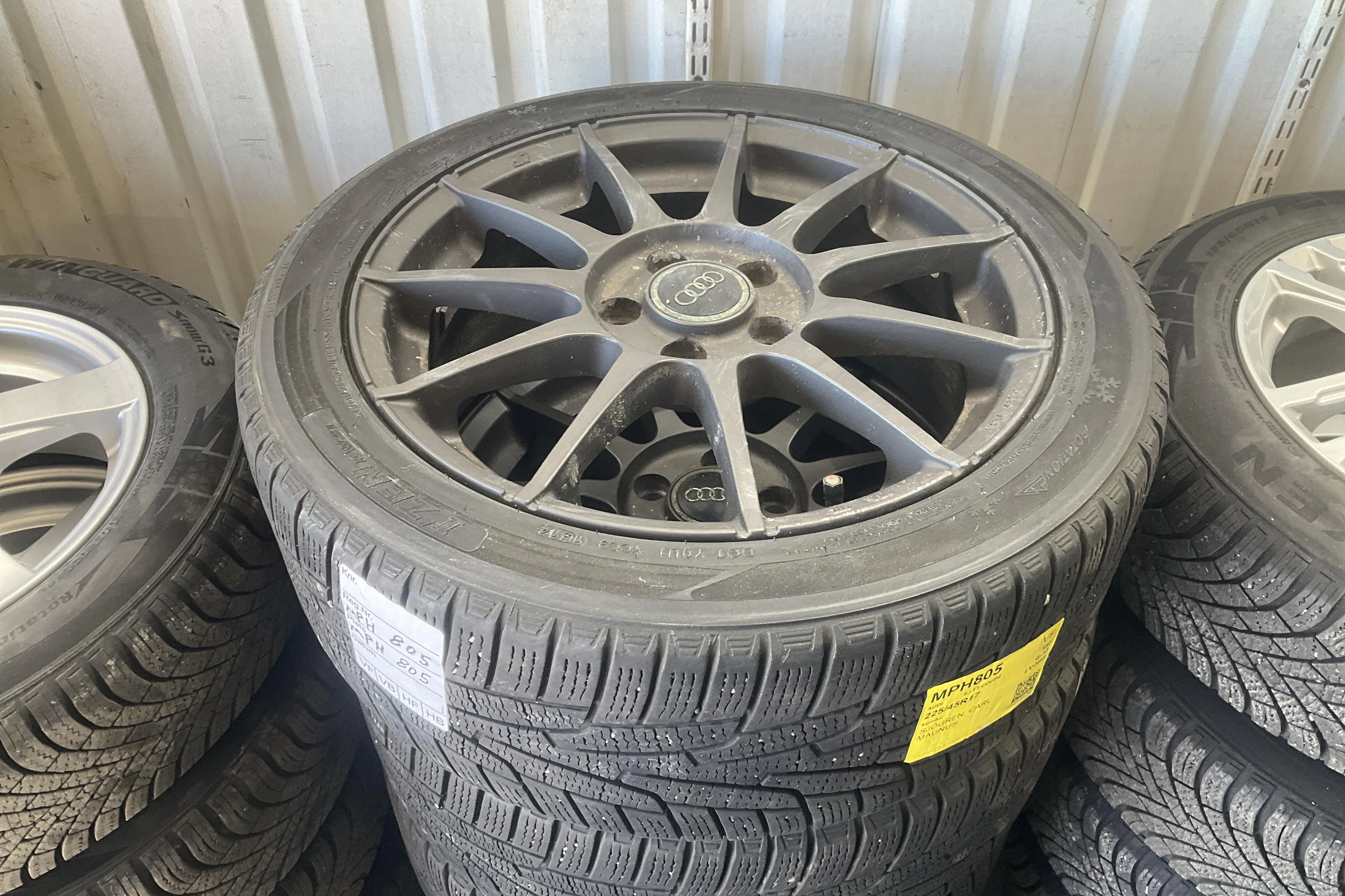 Presentationsfoto 13 av 13: Audi TT 2.0 TFSI Coupé quattro (230hk) - 9 135 mil - Automat - röd - 2015