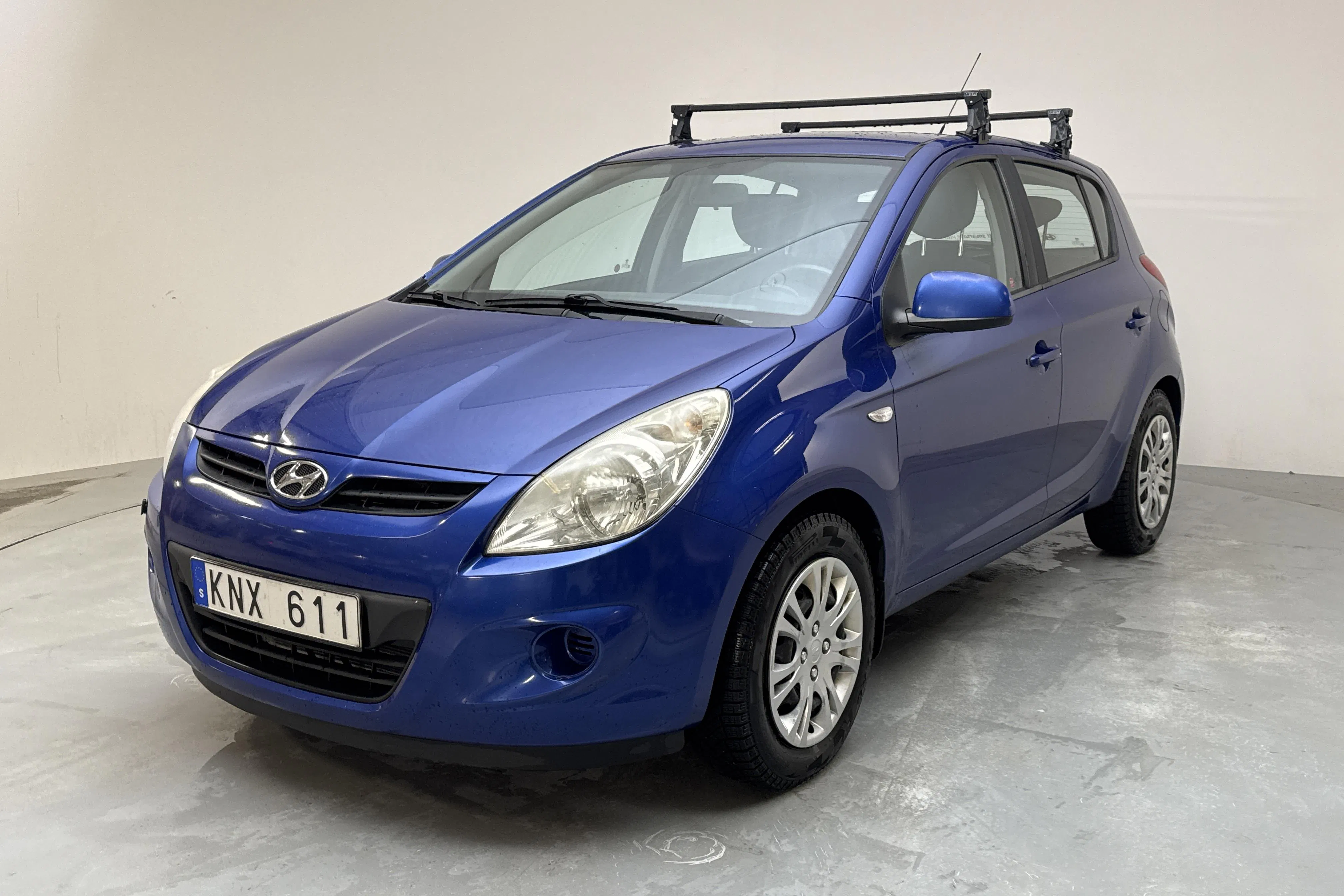 Presentationsfoto 1 av 12: Hyundai i20 1.4 (100hk) - 15 107 mil - Manuell - blå - 2010