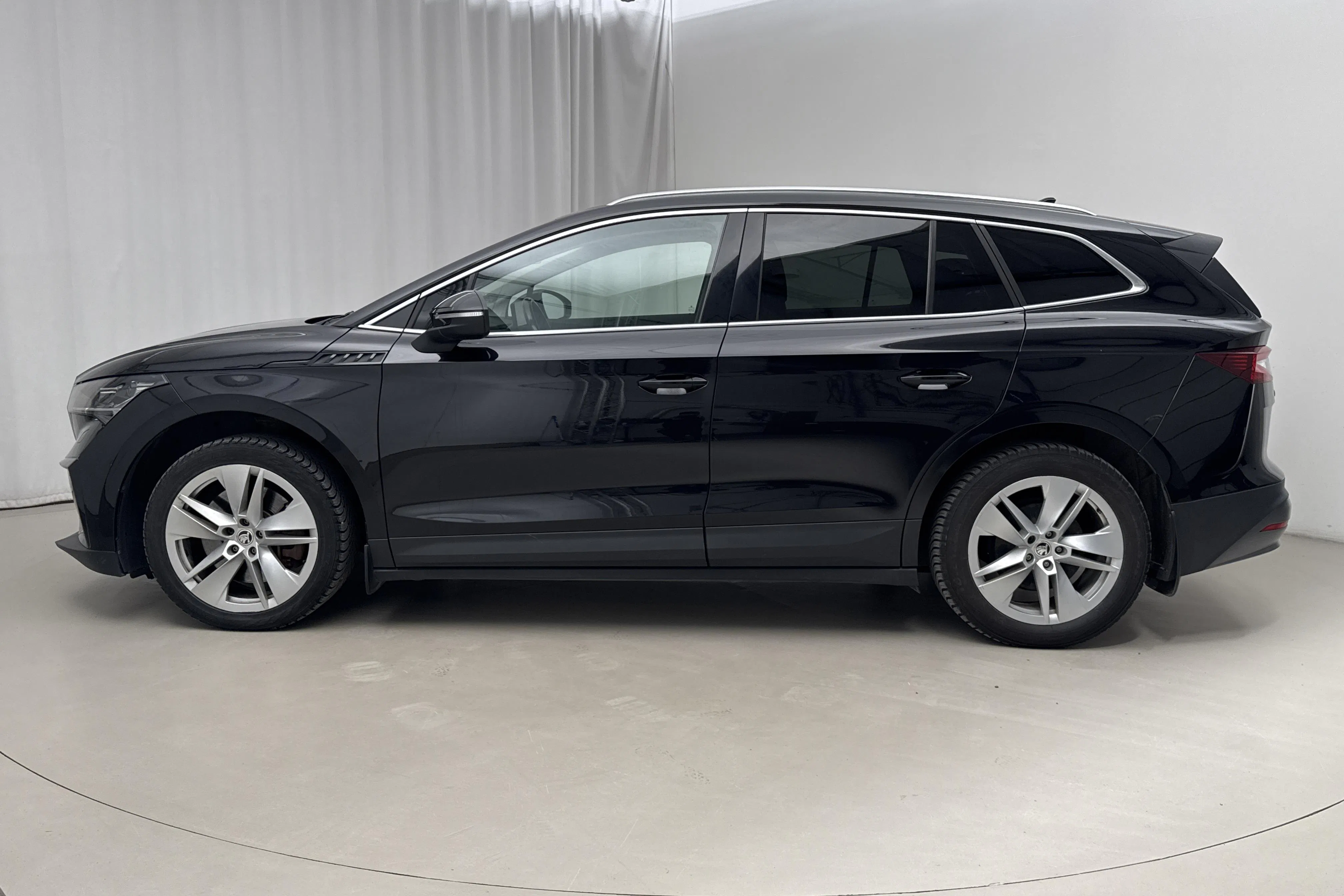 Presentation photo 2 of 18: Skoda Enyaq iV 80 (204hk) - 214 790 km - Automatic - black - 2022