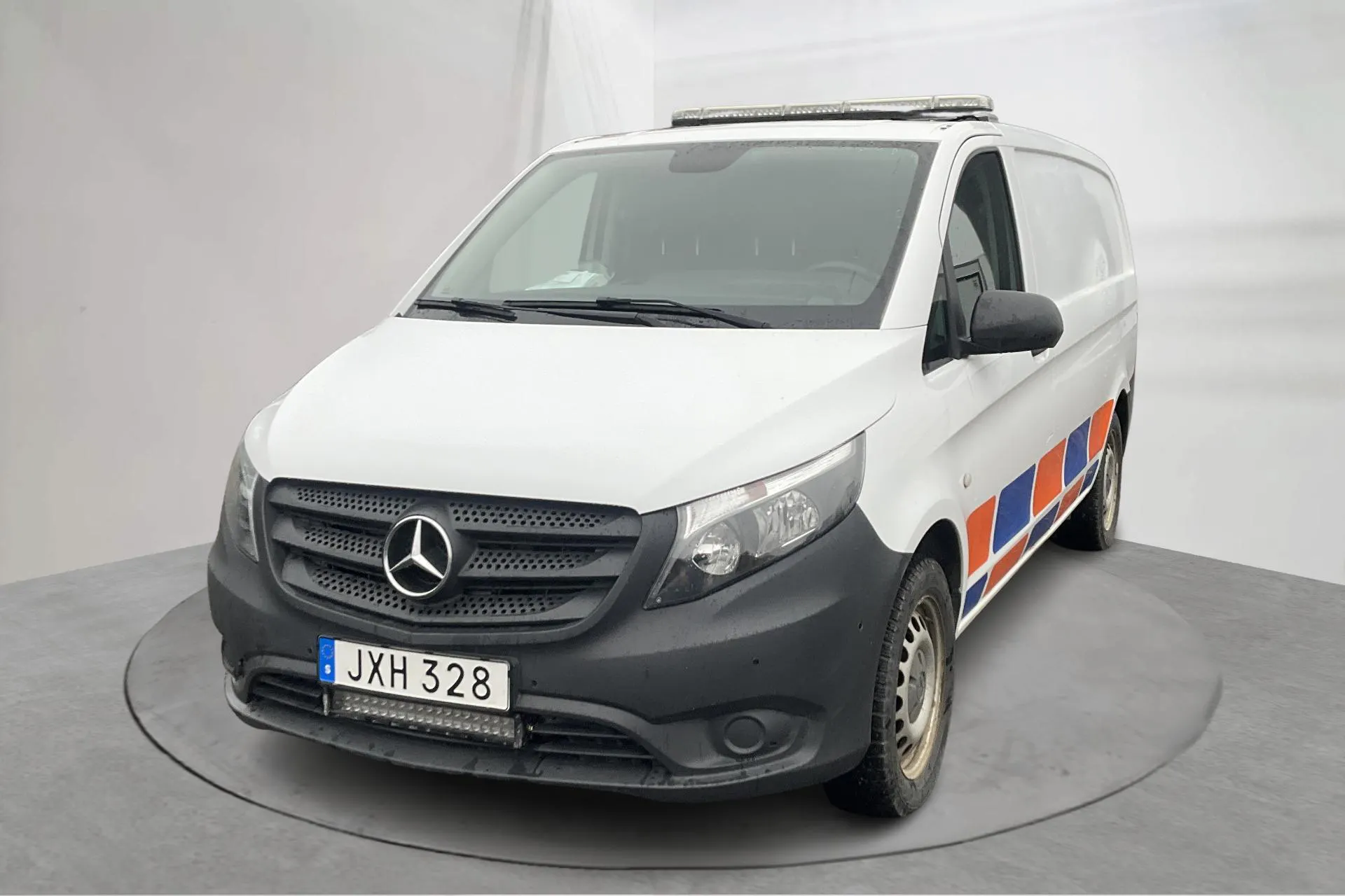 Presentationsfoto 1 av 14: Mercedes Vito 116 CDI 4MATIC W640 (163hk) - 6 881 mil - Automat - vit - 2018