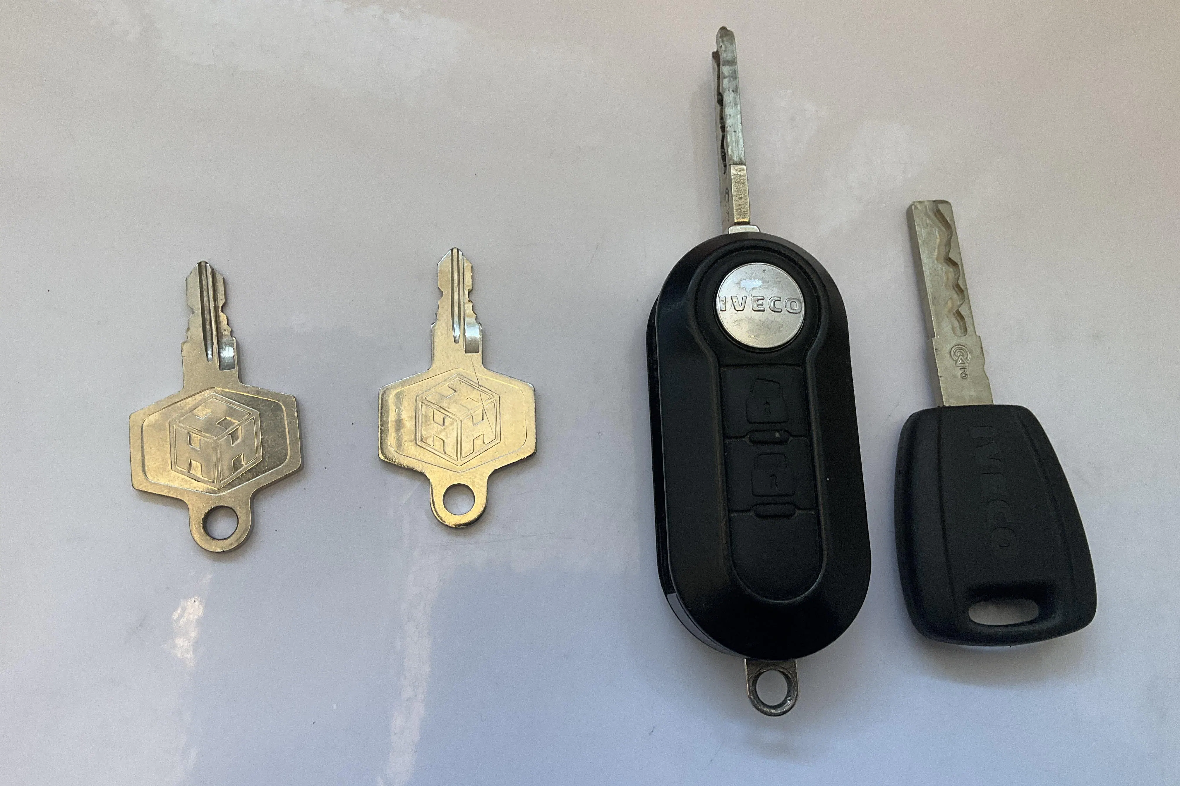 Presentationsfoto 13 av 13: Iveco Daily 35 Volymskåp 2.3 (136hk) - 6 864 mil - Automat - vit - 2023