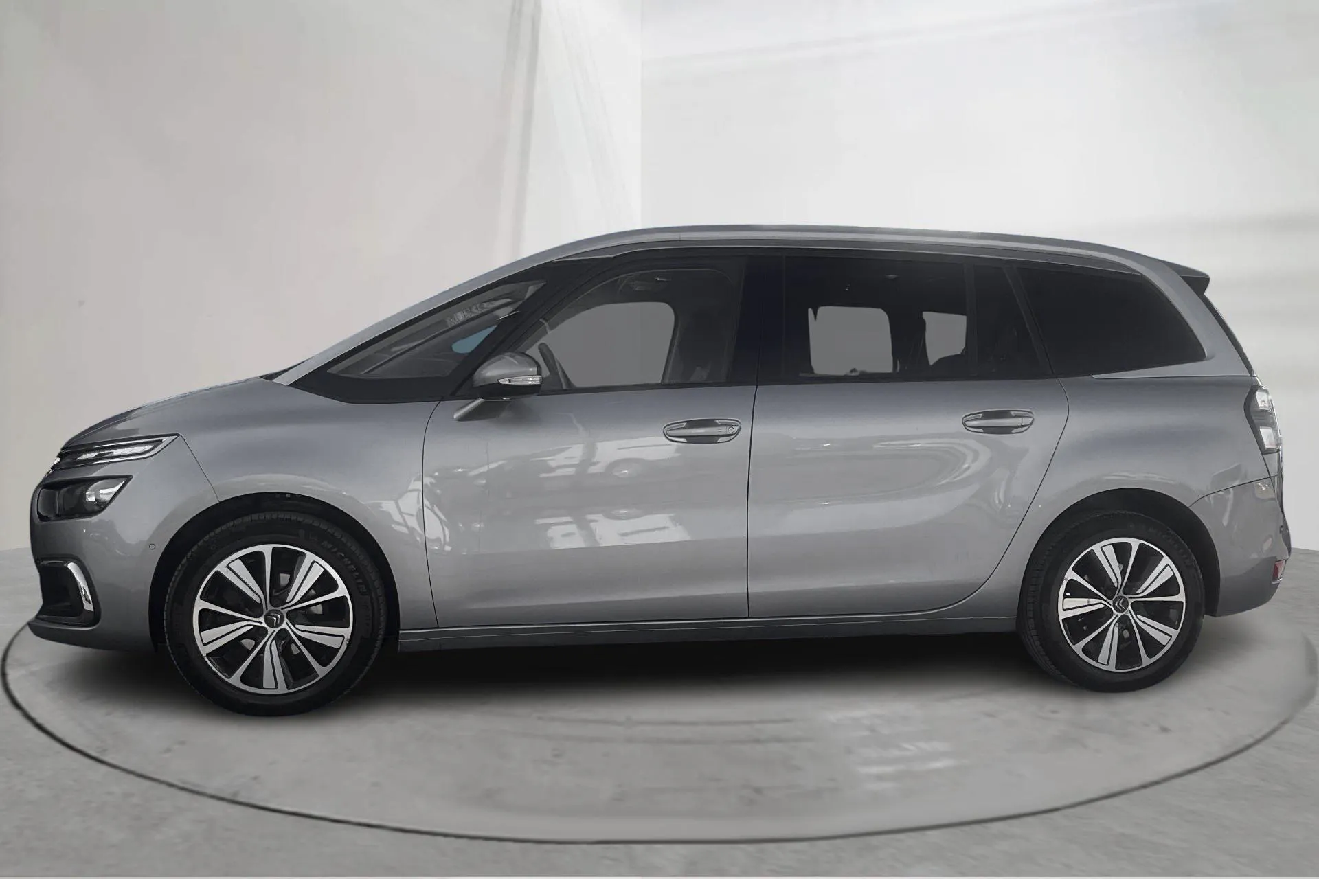 Presentationsfoto 2 av 18: Citroën C4 Grand Picasso BlueHDi (120hk) - 17 424 mil - Automat - silver - 2017
