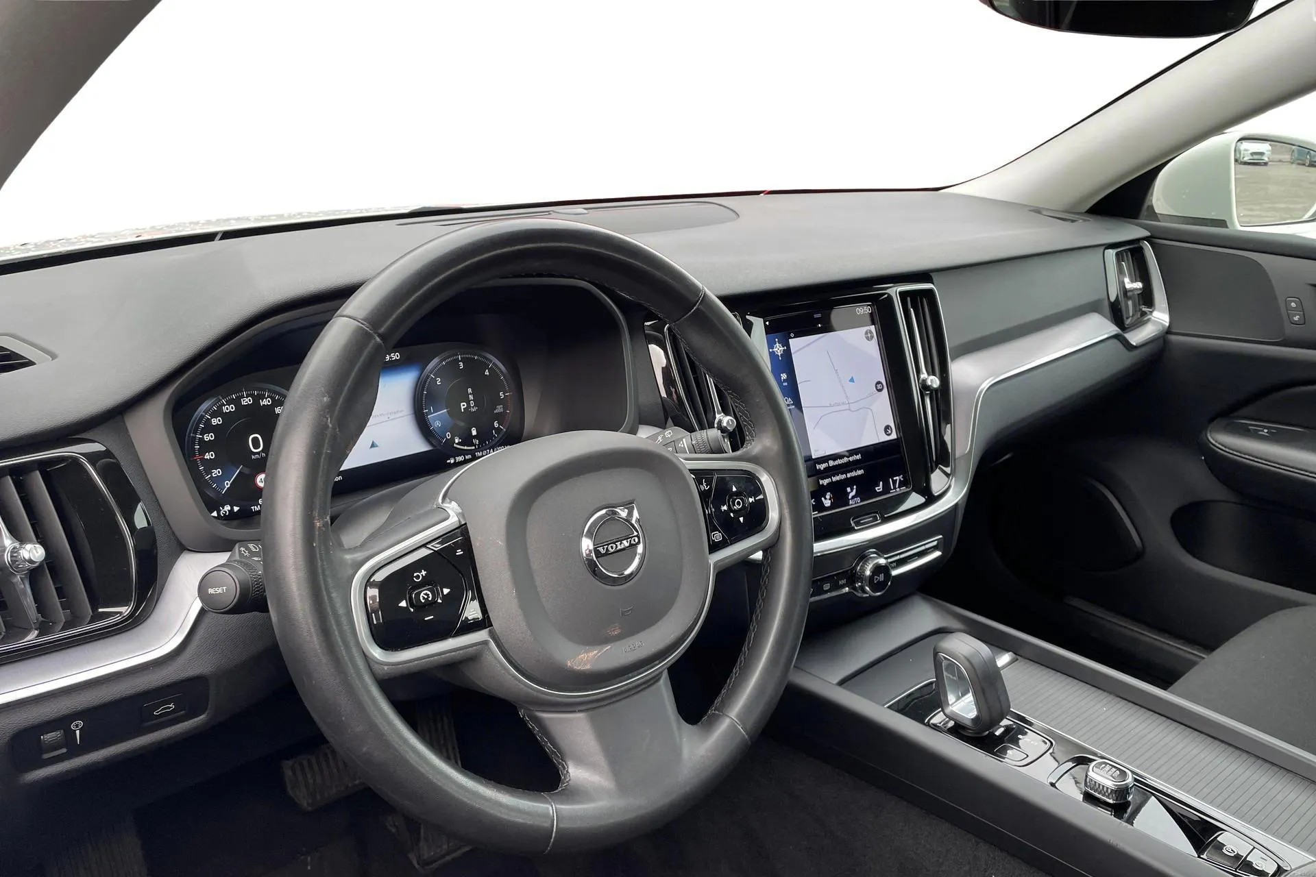 Presentationsfoto 18 av 18: Volvo V60 B4 Cross Country AWD Mildhybrid, Diesel (197hk) - 6 095 mil - Automat - vit - 2022