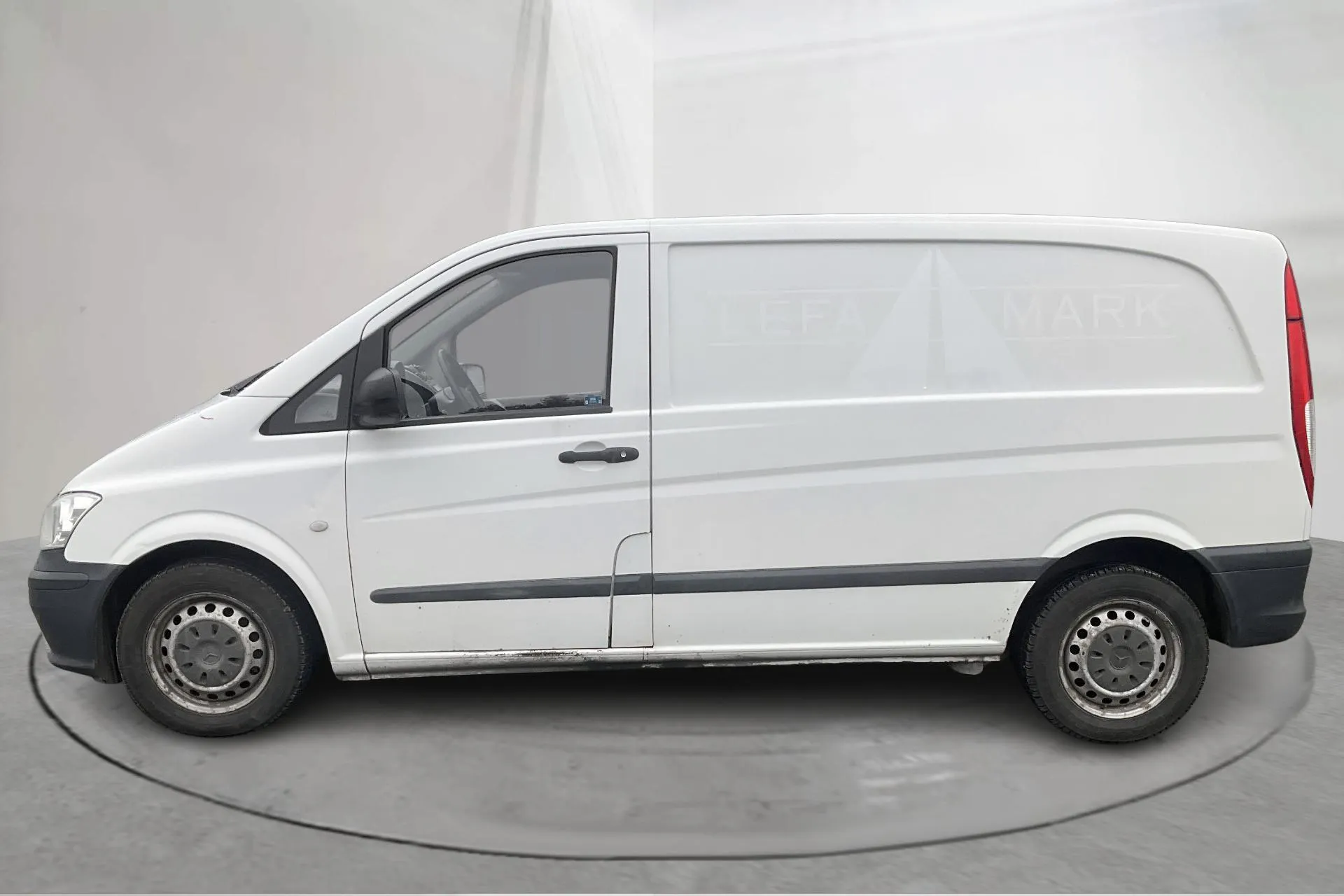 Presentation photo 2 of 12: Mercedes Vito 113 CDI W639 (136hk) - 154 340 km - Automatic - white - 2012