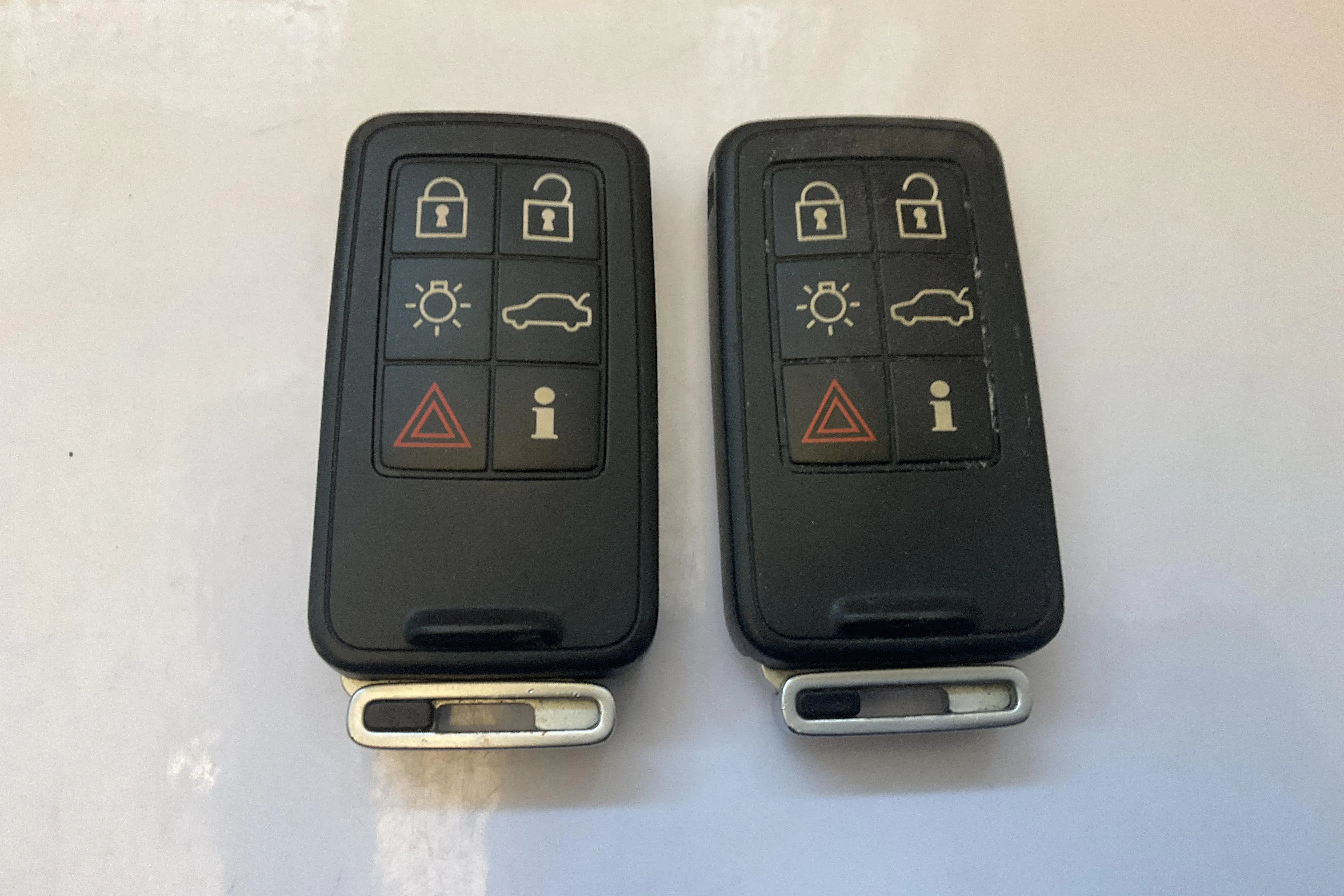 Presentationsfoto 17 av 17: Volvo V70 II D3 (163hk) - 17 871 mil - Automat - Dark Blue - 2011