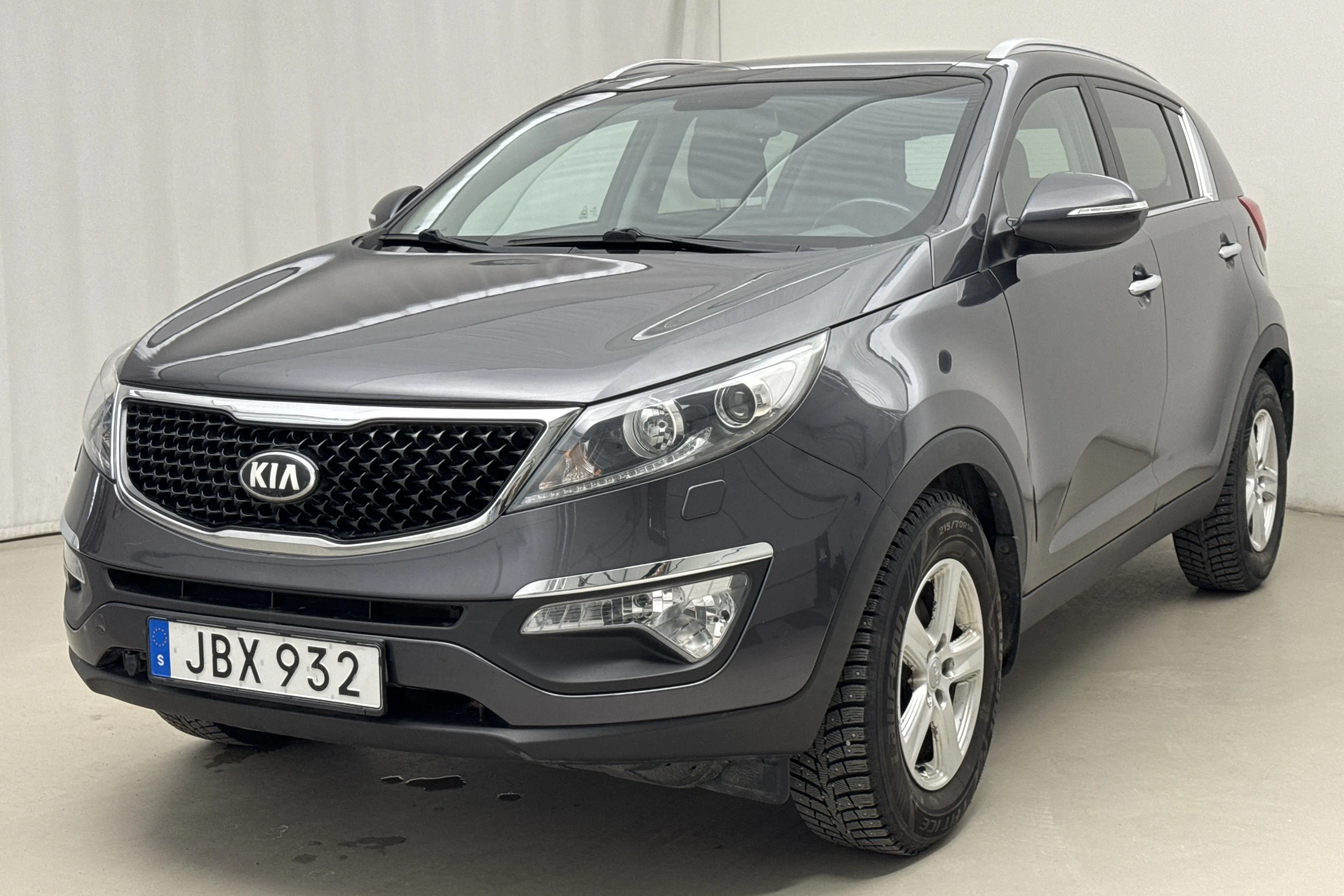 Esittelykuva 1 osoitteesta 17: KIA Sportage 1.6 2WD (136hk) - 133 820 km - Manuaalinen - harmaa - 2015