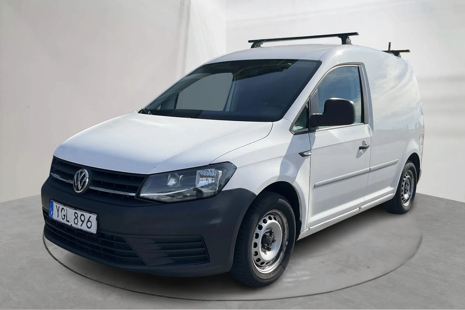 Presentation photo 1 of 16: VW Caddy 2.0 TDI Skåp (102hk) - 153 370 km - Automatic - white - 2017