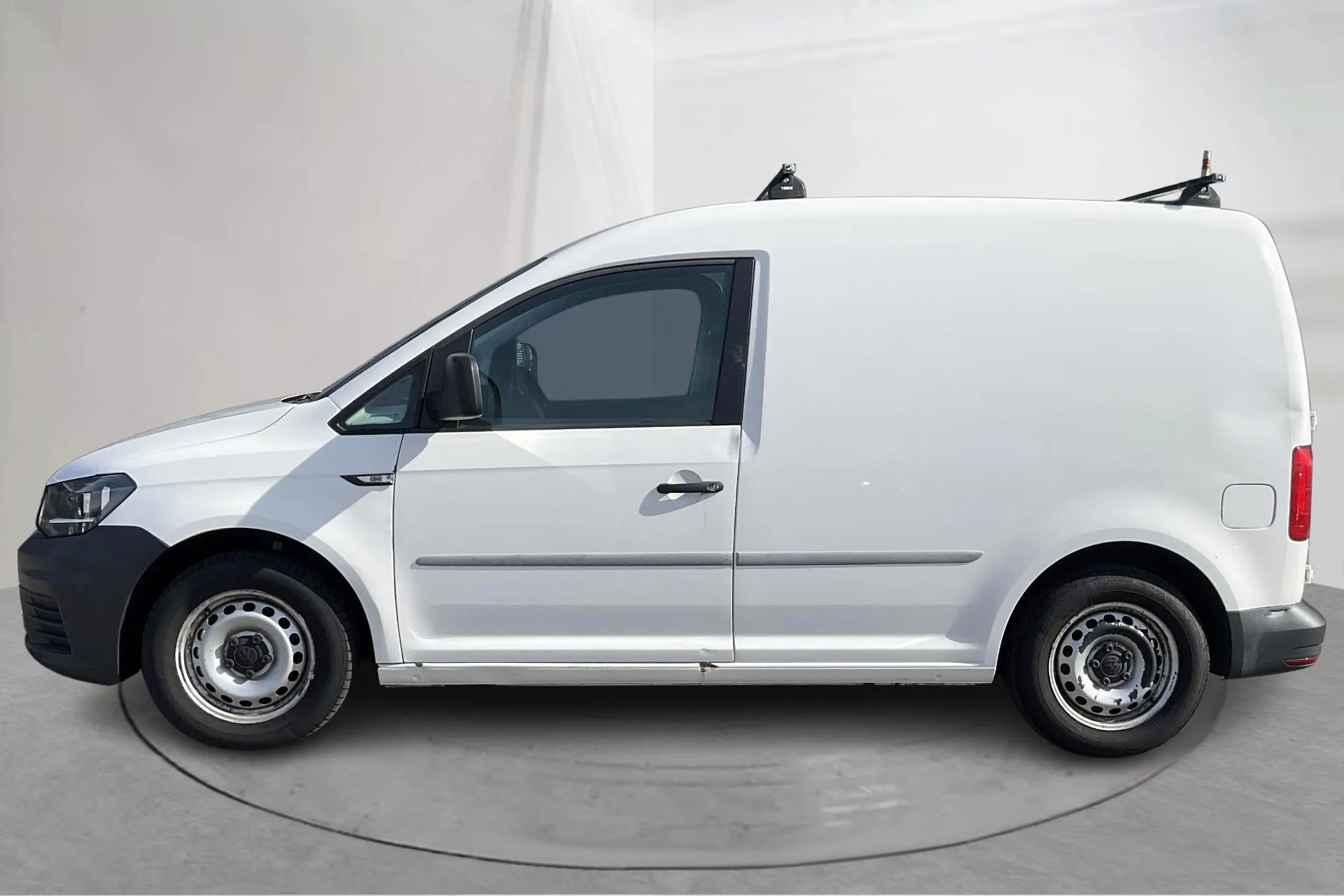 Presentation photo 2 of 16: VW Caddy 2.0 TDI Skåp (102hk) - 153 370 km - Automatic - white - 2017