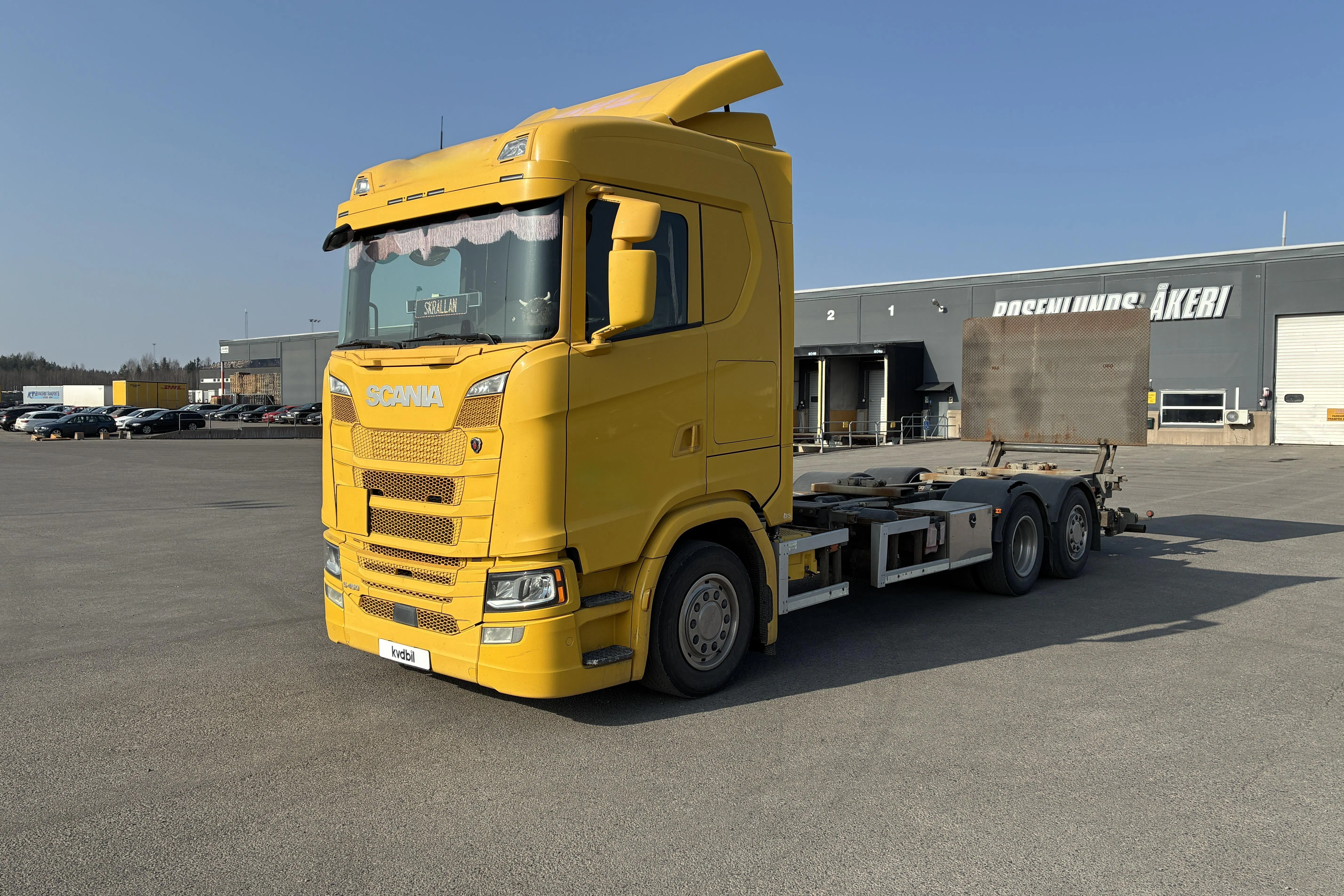 Presentation photo 1 of 61: Scania S450B 6X2*4 NB - 1 410 066 km - Automatic - yellow - 2016