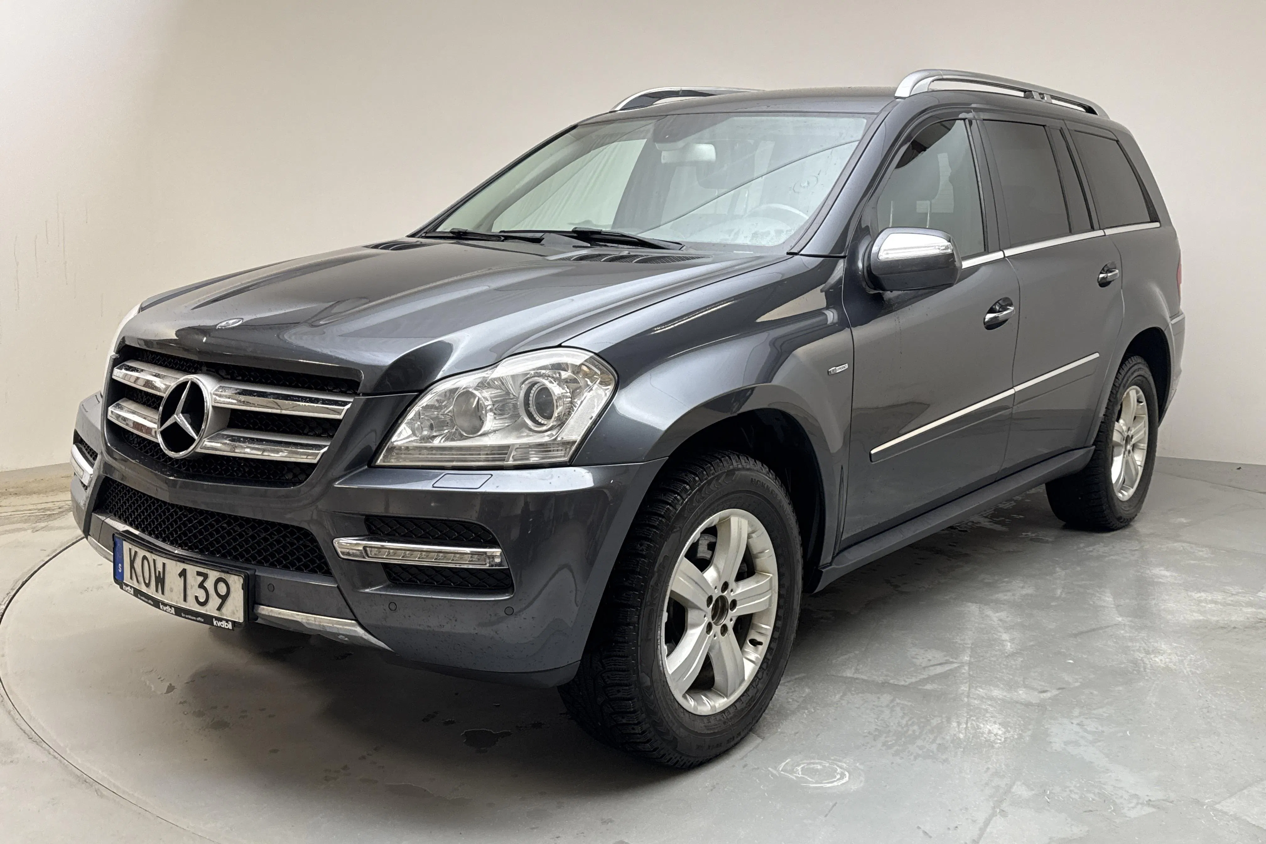 Presentation photo 1 of 14: Mercedes GL 350 CDI BlueEfficiency (224hk) - 162 790 km - Automatic - Dark Grey - 2010