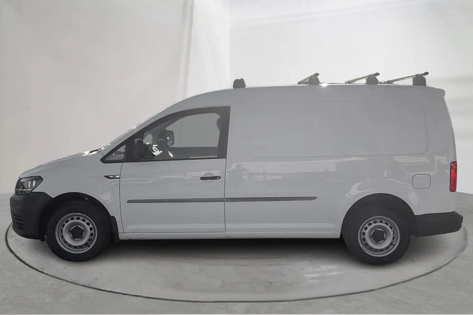 Presentationsfoto 2 av 13: VW Caddy 1.4 TGI Maxi Skåp (110hk) - 8 800 mil - Automat - vit - 2017