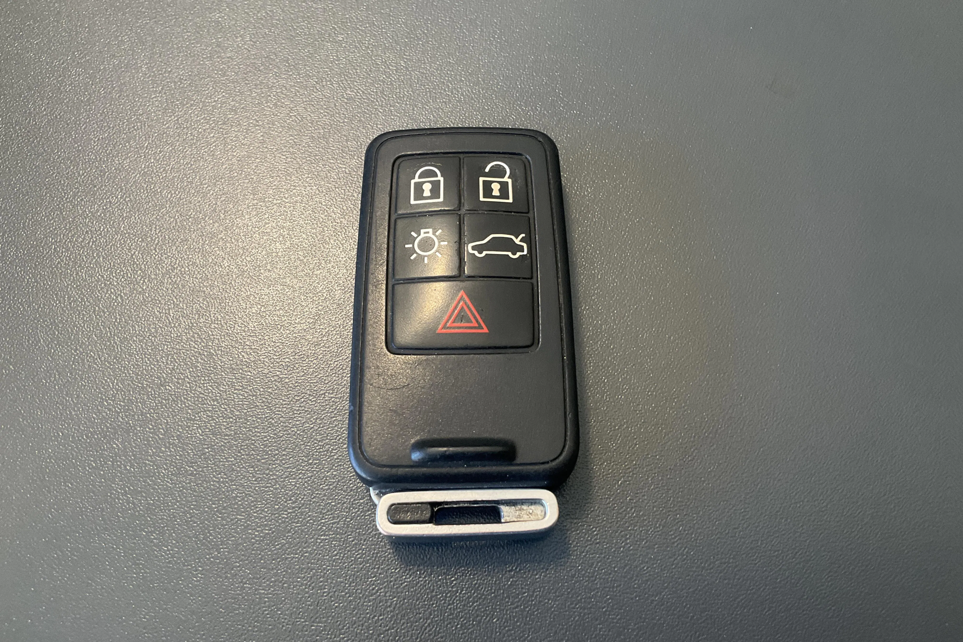 Presentation photo 15 of 15: Volvo V70 II 2.0F (145hk) - 213 260 km - Manual - Light Brown - 2008