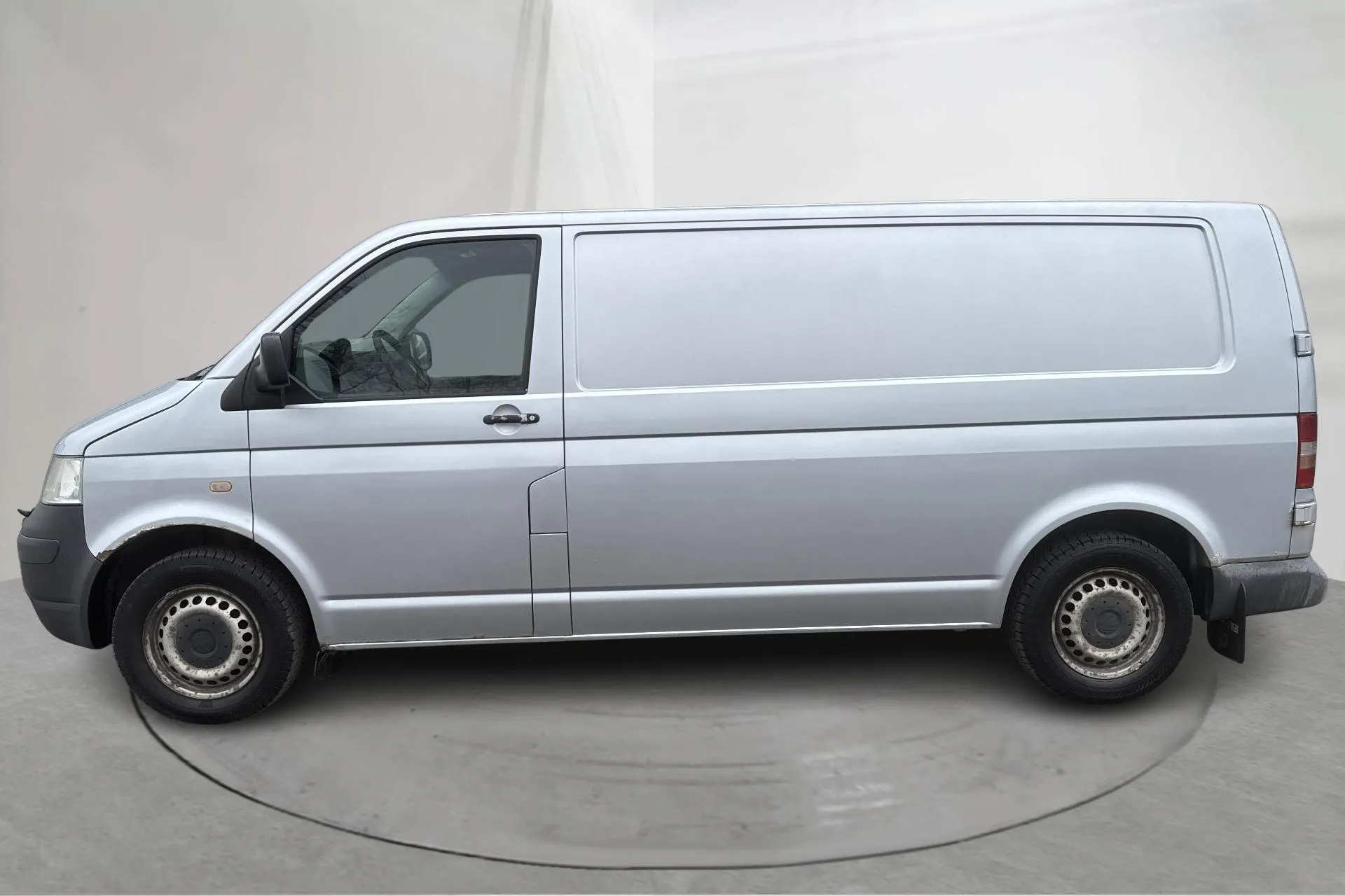 Presentationsfoto 2 av 15: VW Transporter T5 2.5 TDI (130hk) - 40 484 mil - Automat - silver - 2006