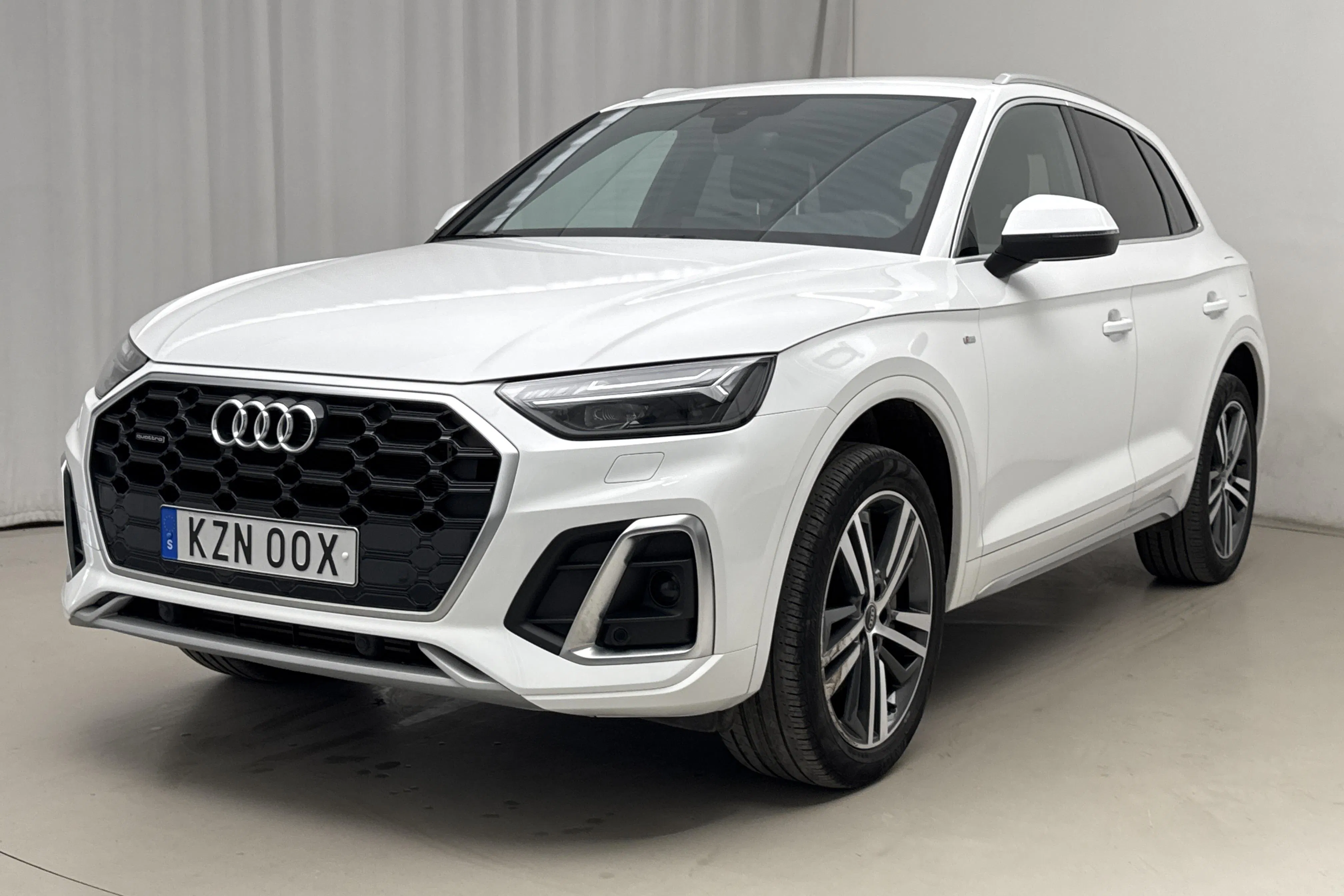 Audi Q5 55 TFSI e quattro (367hk)