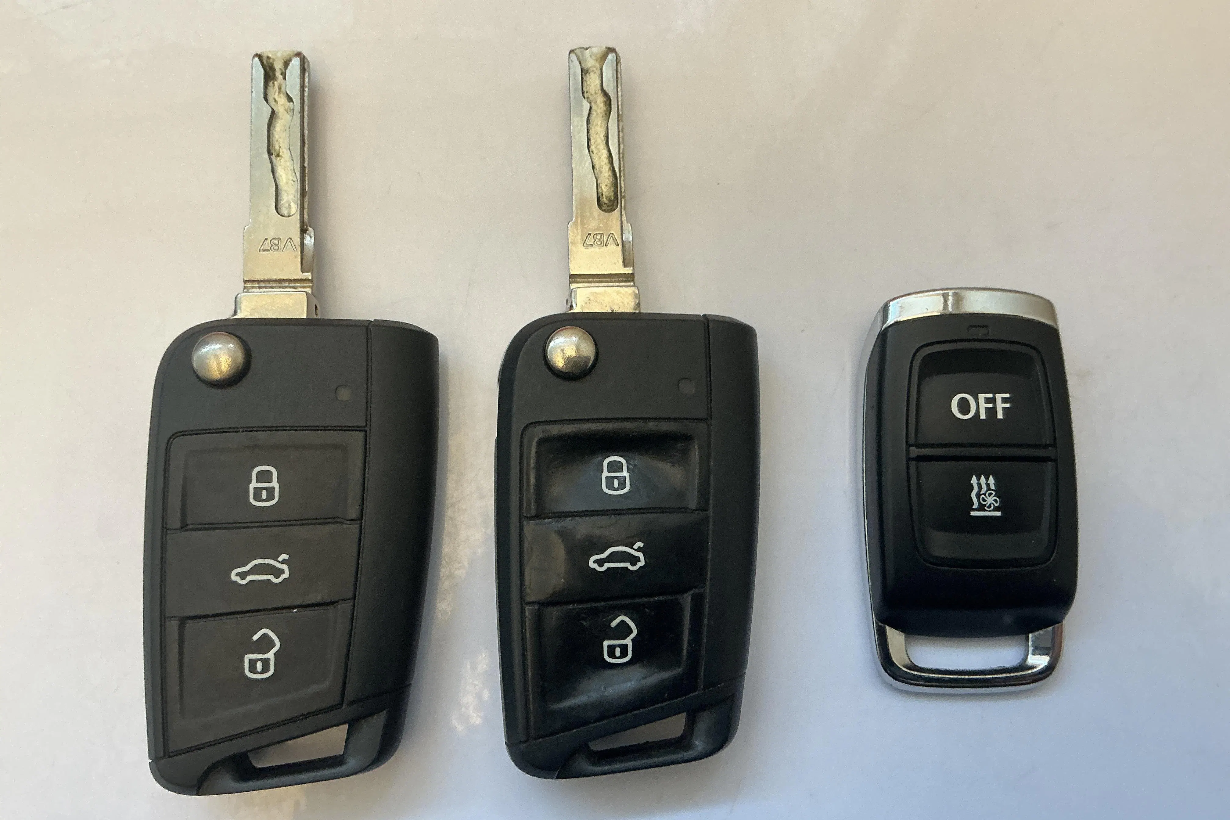 Presentationsfoto 12 av 12: VW Golf VII 1.6 TDI 5dr (115hk) - 6 603 mil - Manuell - vit - 2017