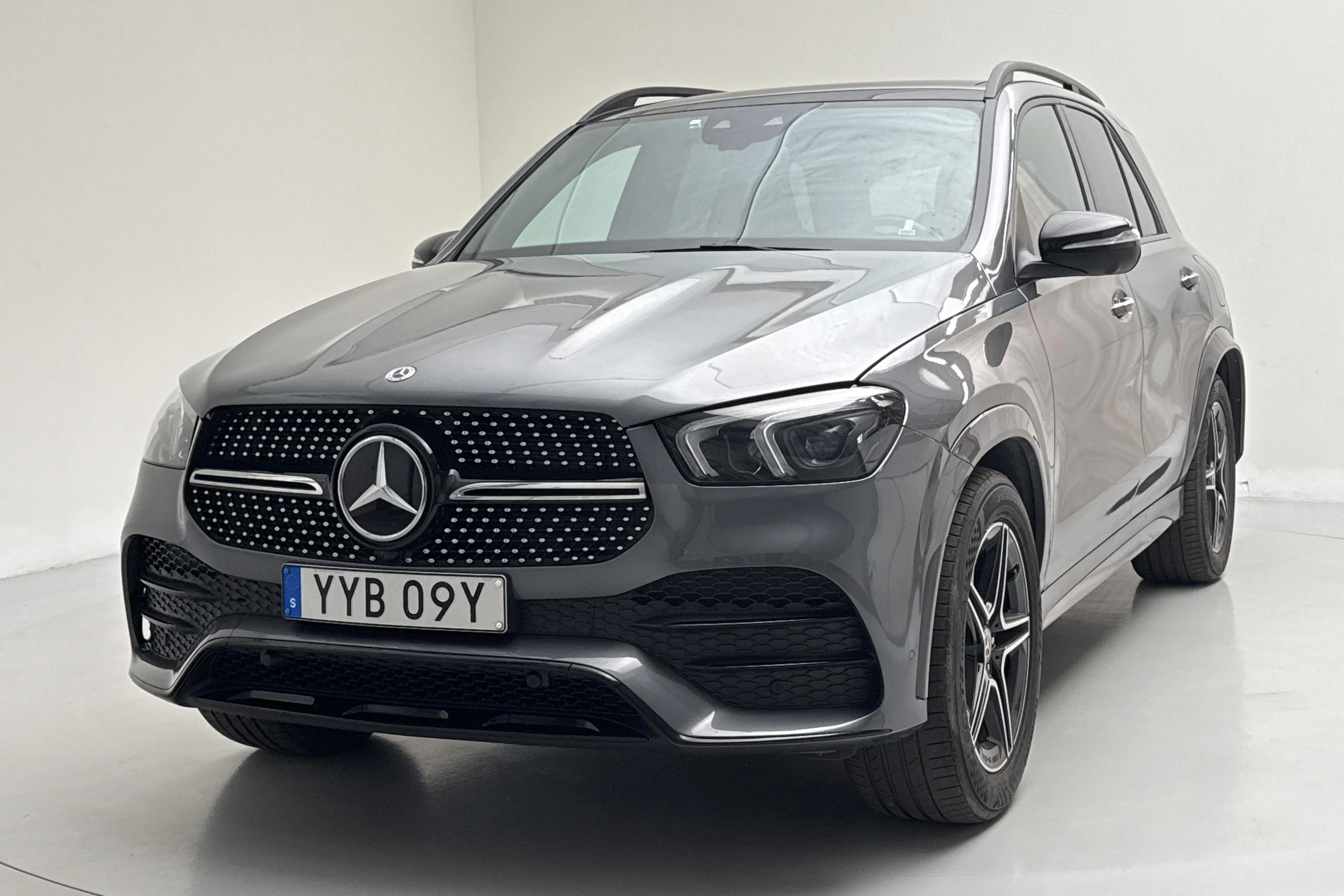 Presentationsfoto 1 av 20: Mercedes GLE 350 de 4MATIC V167 (306hk) - 9 303 mil - Automat - grå - 2022