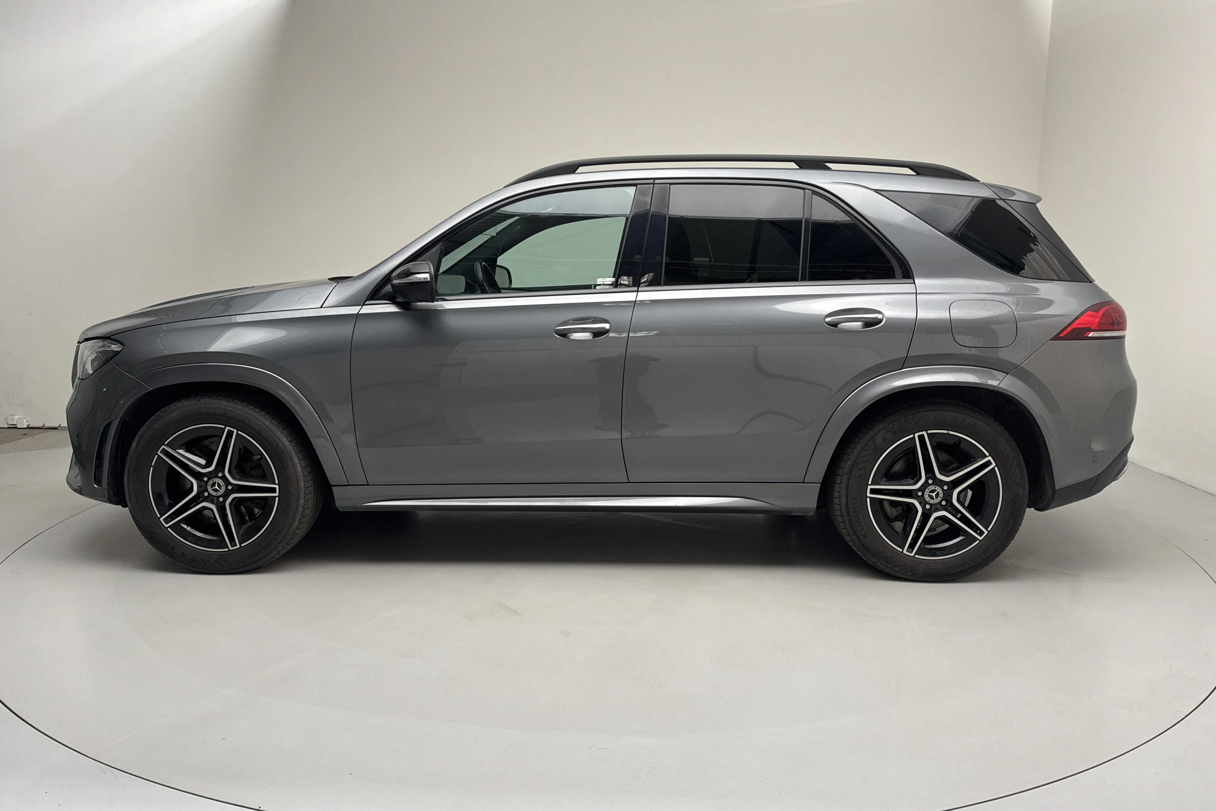 Presentationsfoto 2 av 20: Mercedes GLE 350 de 4MATIC V167 (306hk) - 9 303 mil - Automat - grå - 2022