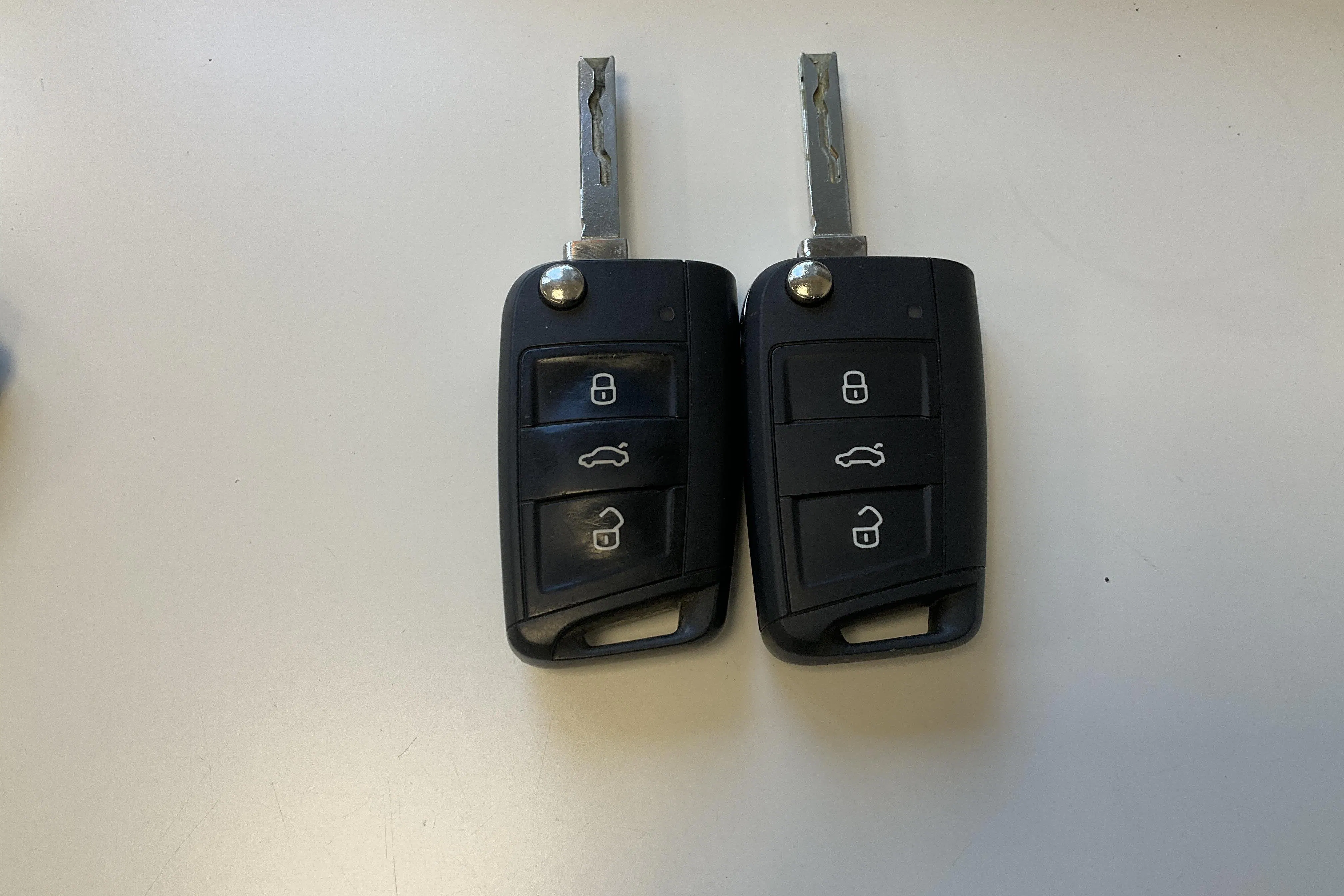 Presentationsfoto 16 av 16: Seat Leon 1.5 TGI ST (130hk) - 9 353 mil - Automat - vit - 2020