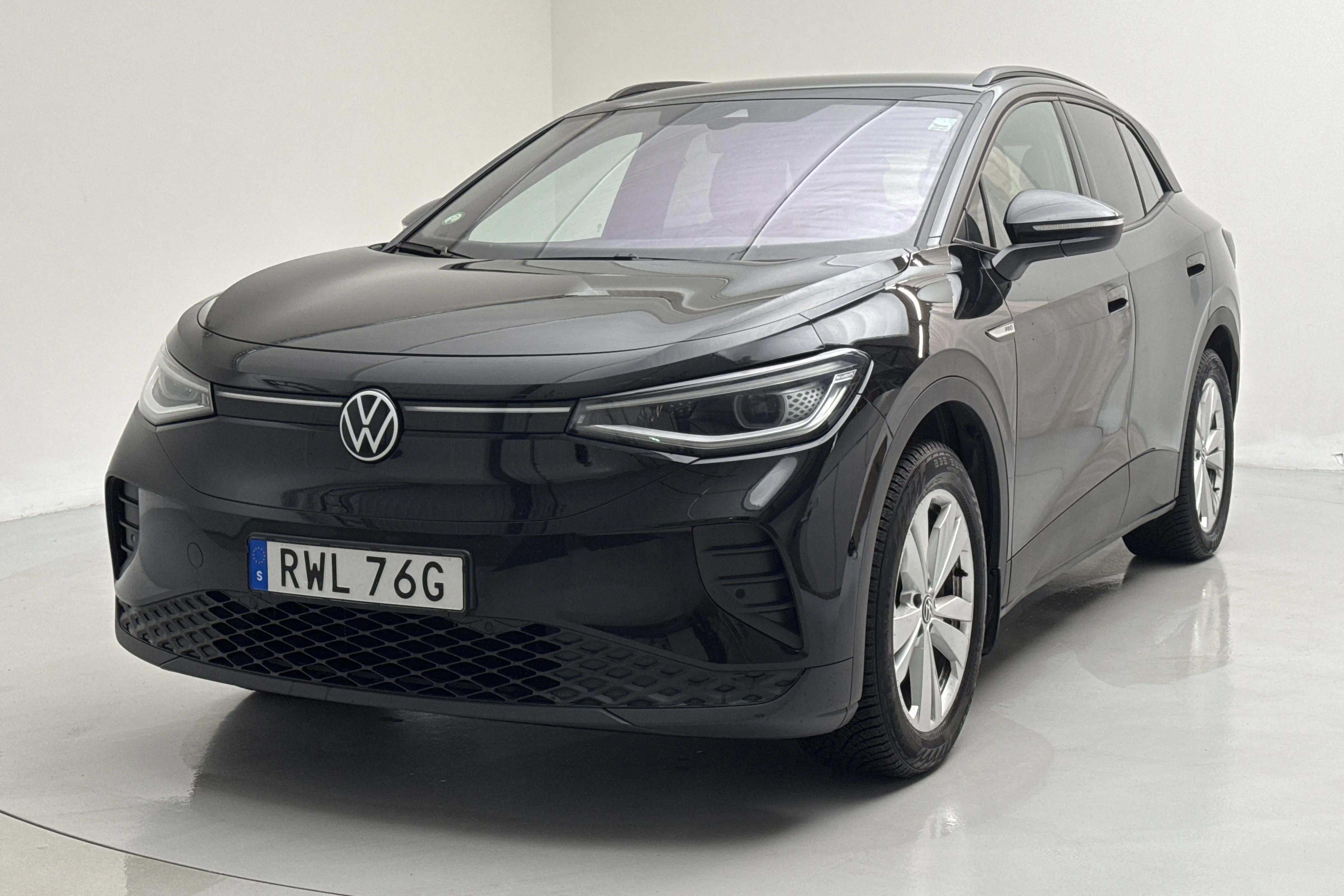 Presentationsfoto 1 av 18: VW ID.4 77kWh (204hk) - 8 531 mil - Automat - svart - 2023