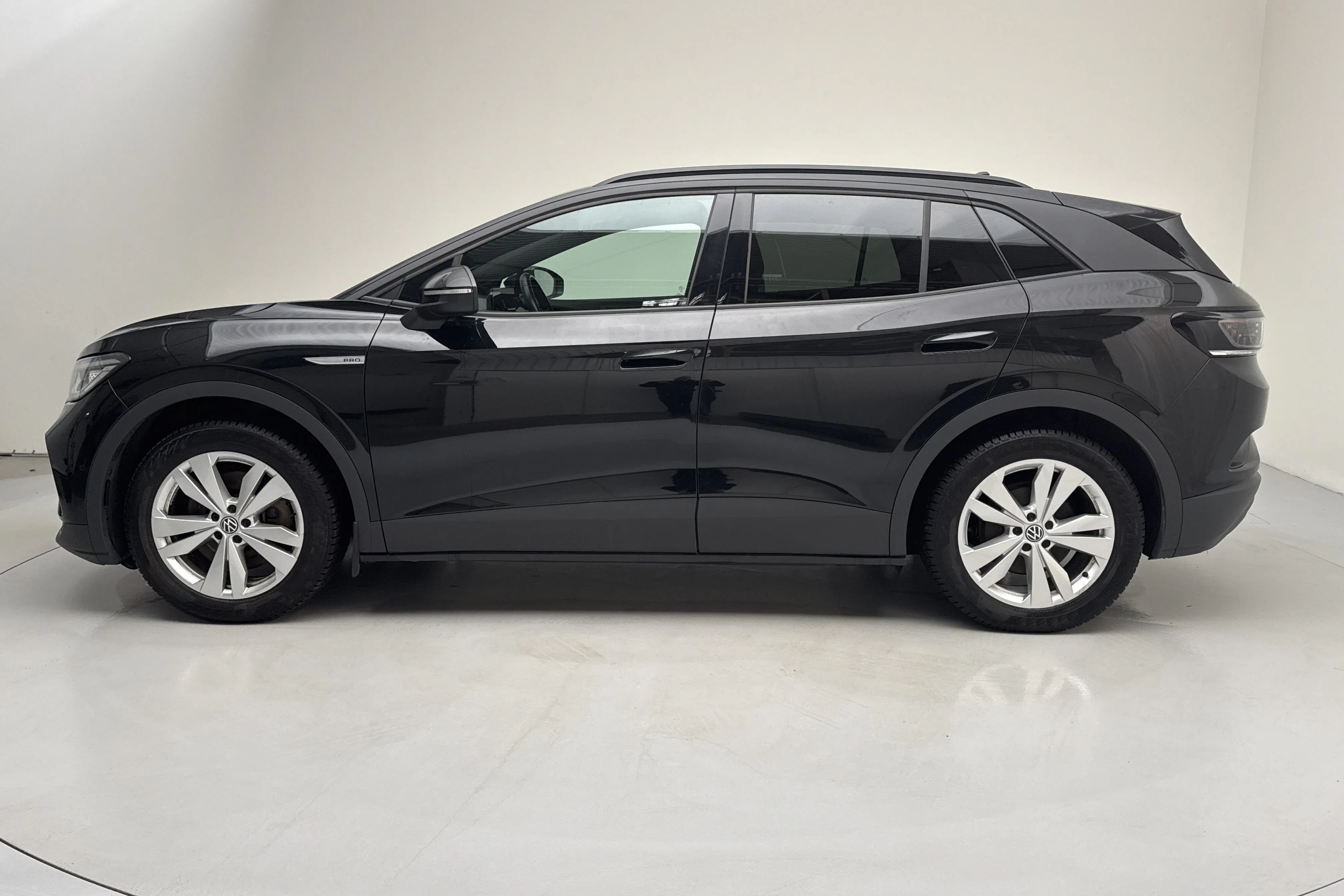 Presentationsfoto 2 av 18: VW ID.4 77kWh (204hk) - 8 531 mil - Automat - svart - 2023
