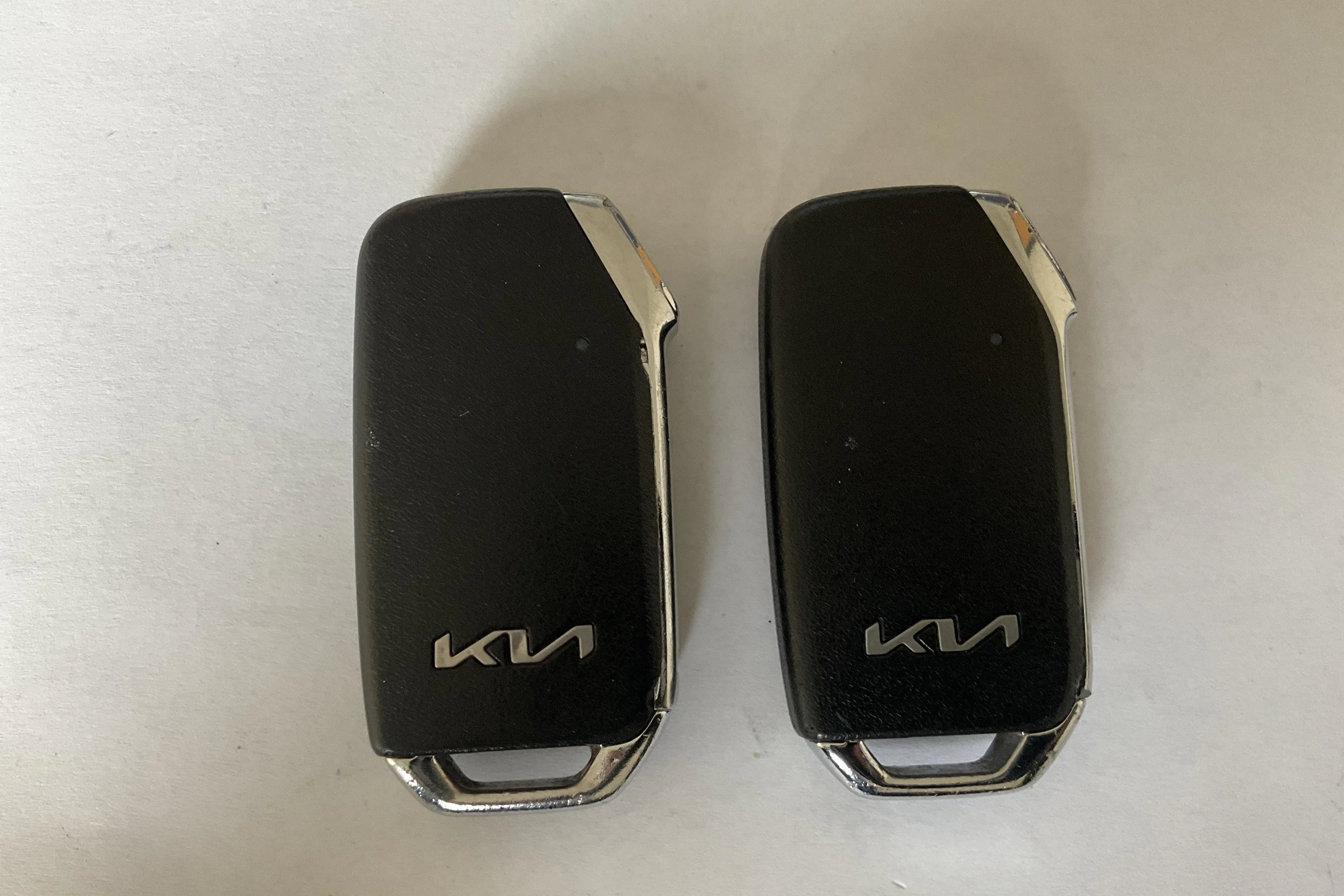 Presentation photo 17 of 17: KIA Ceed 1.6 Plug-in Hybrid SW (141hk) - 141 990 km - Automatic - white - 2023