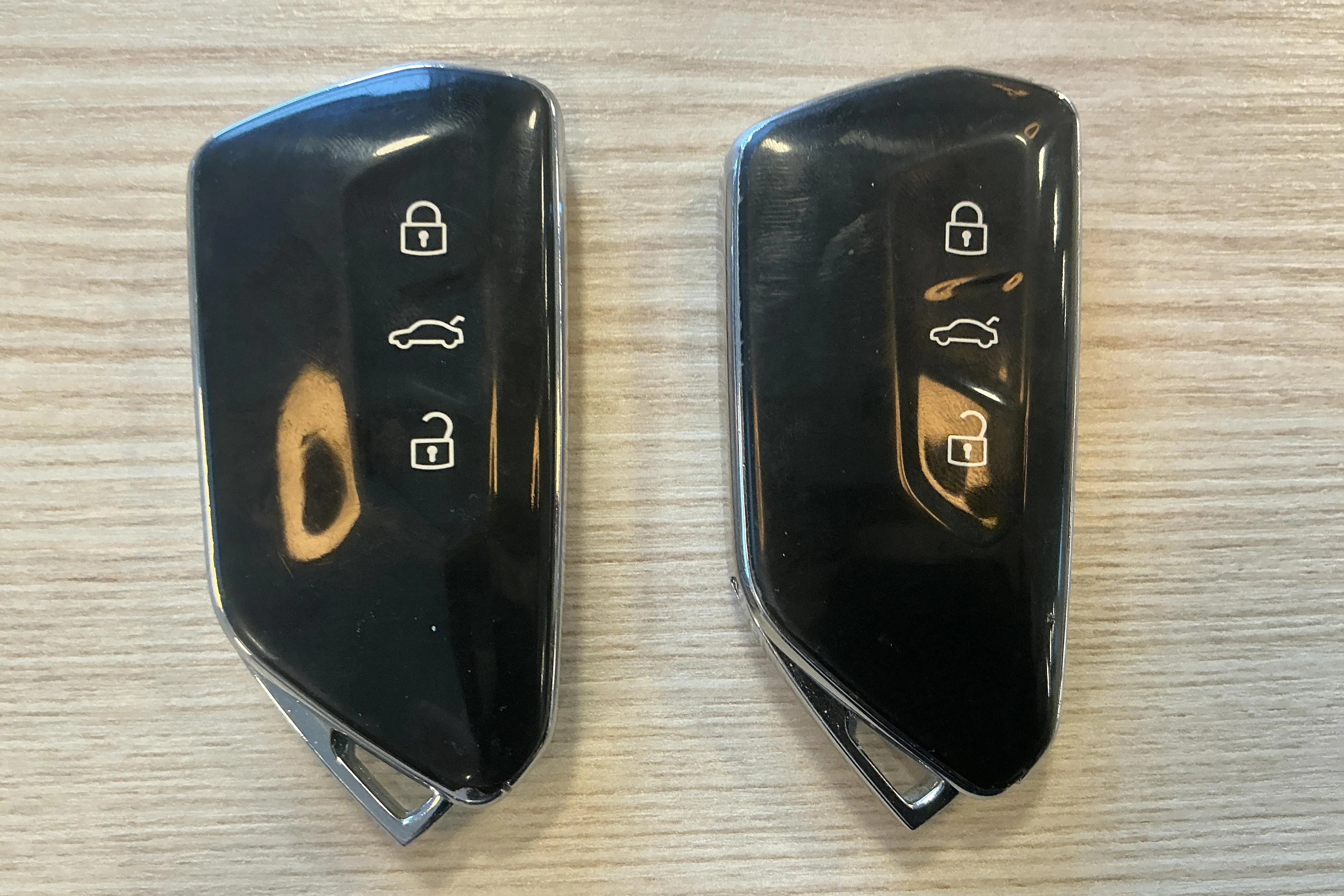 Presentationsfoto 15 av 15: VW ID.4 77kWh (204hk) - 10 761 mil - Automat - silver - 2022