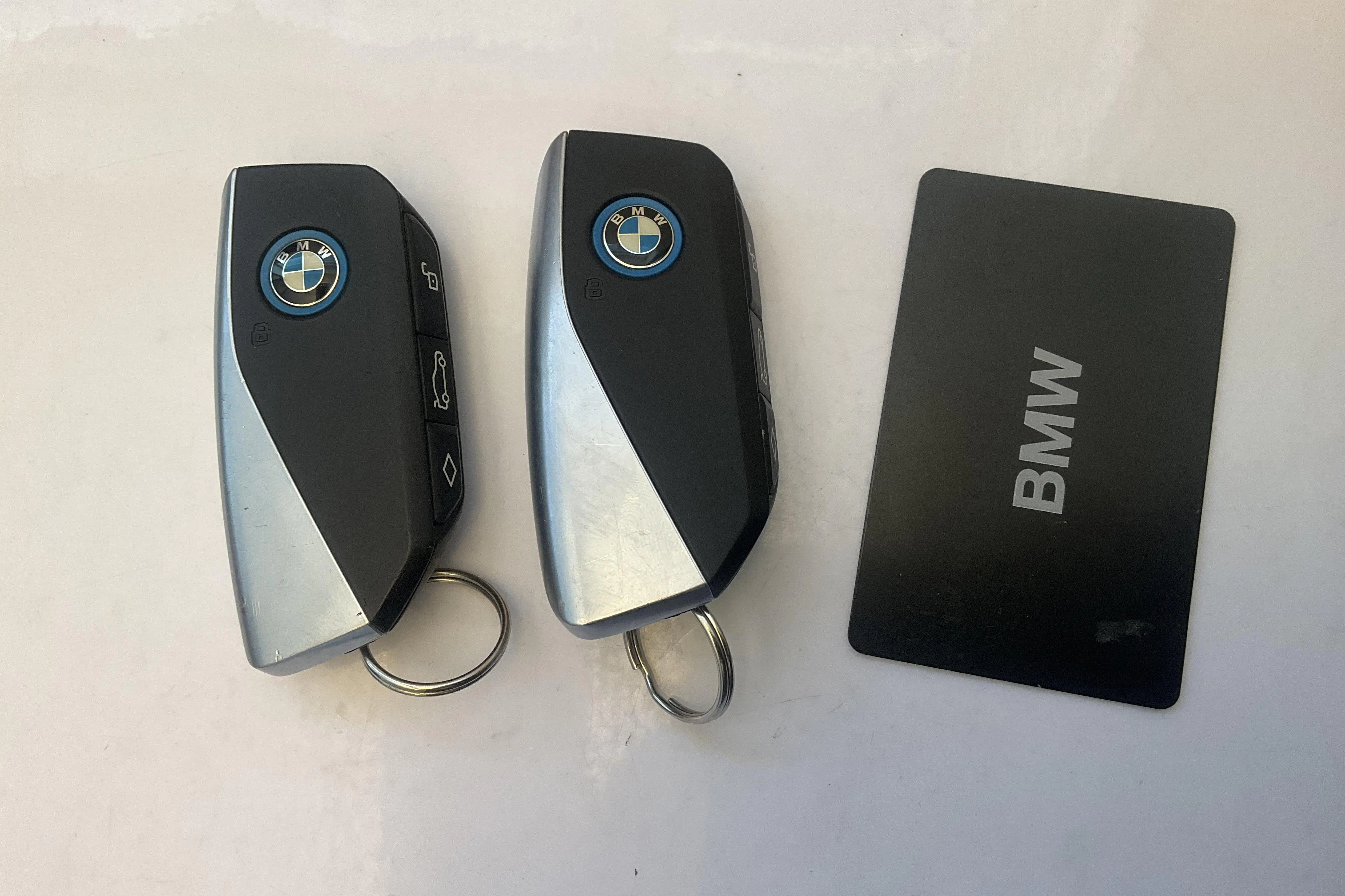 Presentationsfoto 21 av 21: BMW iX xDrive40, I20 (310hk) - 5 823 mil - Automat - grå - 2022