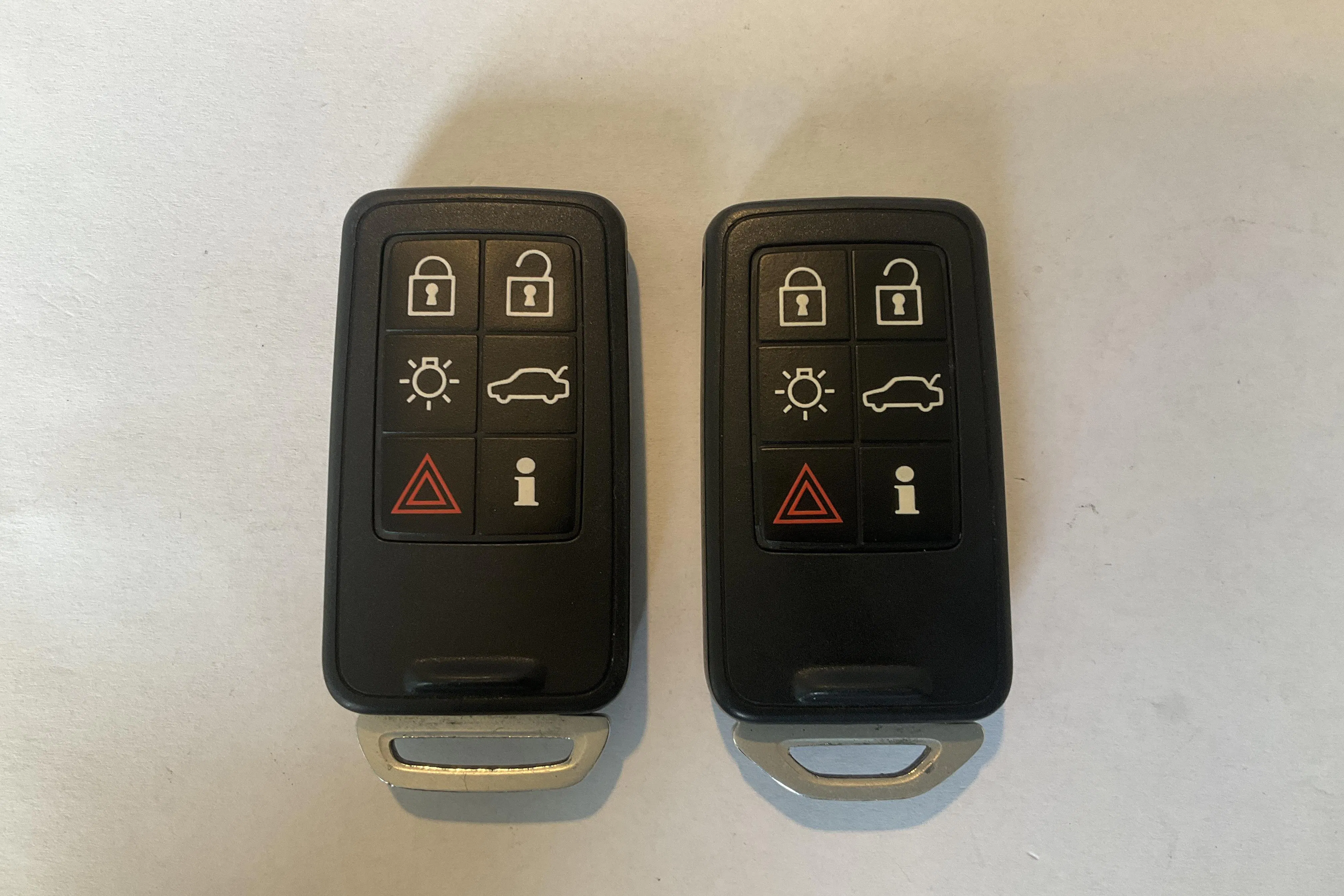 Presentationsfoto 14 av 14: Volvo XC60 D4 AWD (190hk) - 19 243 mil - Automat - röd - 2017