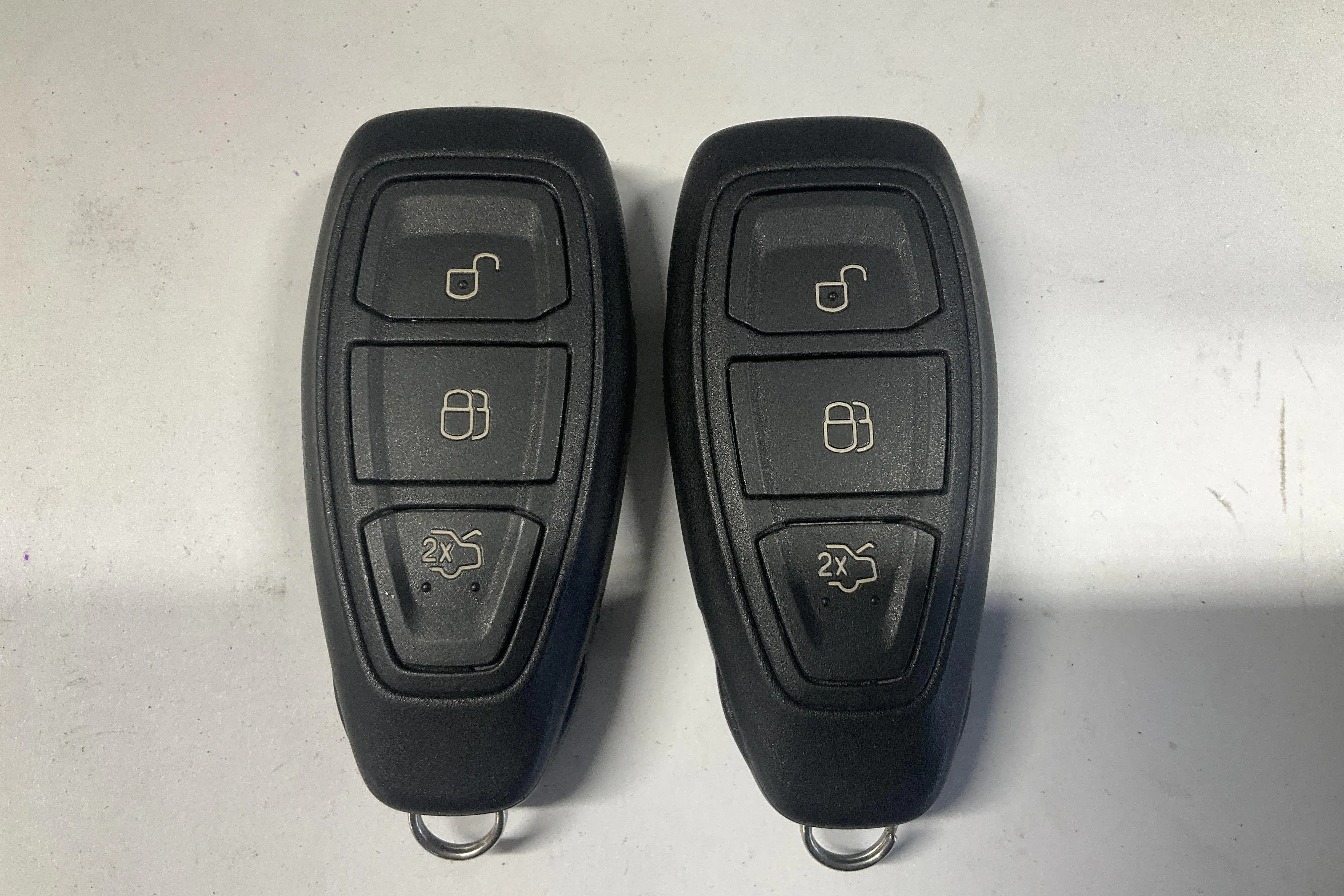 Presentation photo 15 of 15: Ford C-MAX 1.0 Ecoboost (125hk) - 57 150 km - Manual - gray - 2017