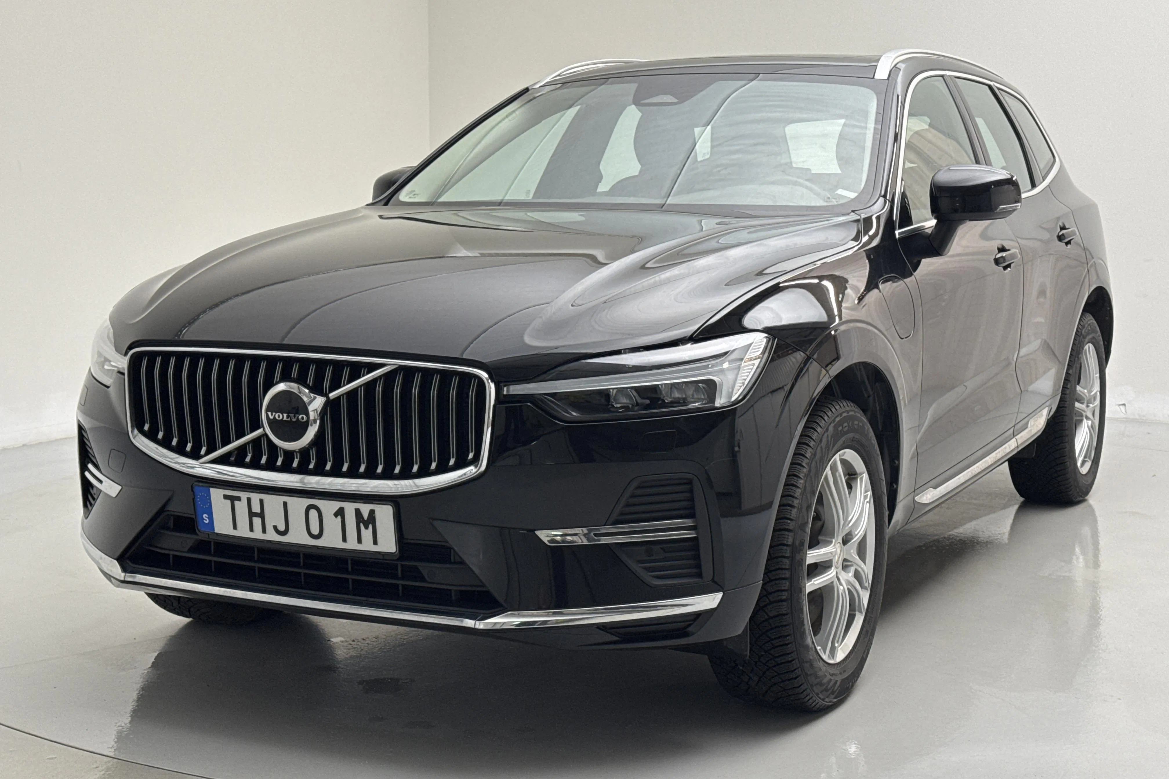 Presentation photo 1 of 19: Volvo XC60 T6 AWD Recharge (350hk) - 66 590 km - Automatic - black - 2023