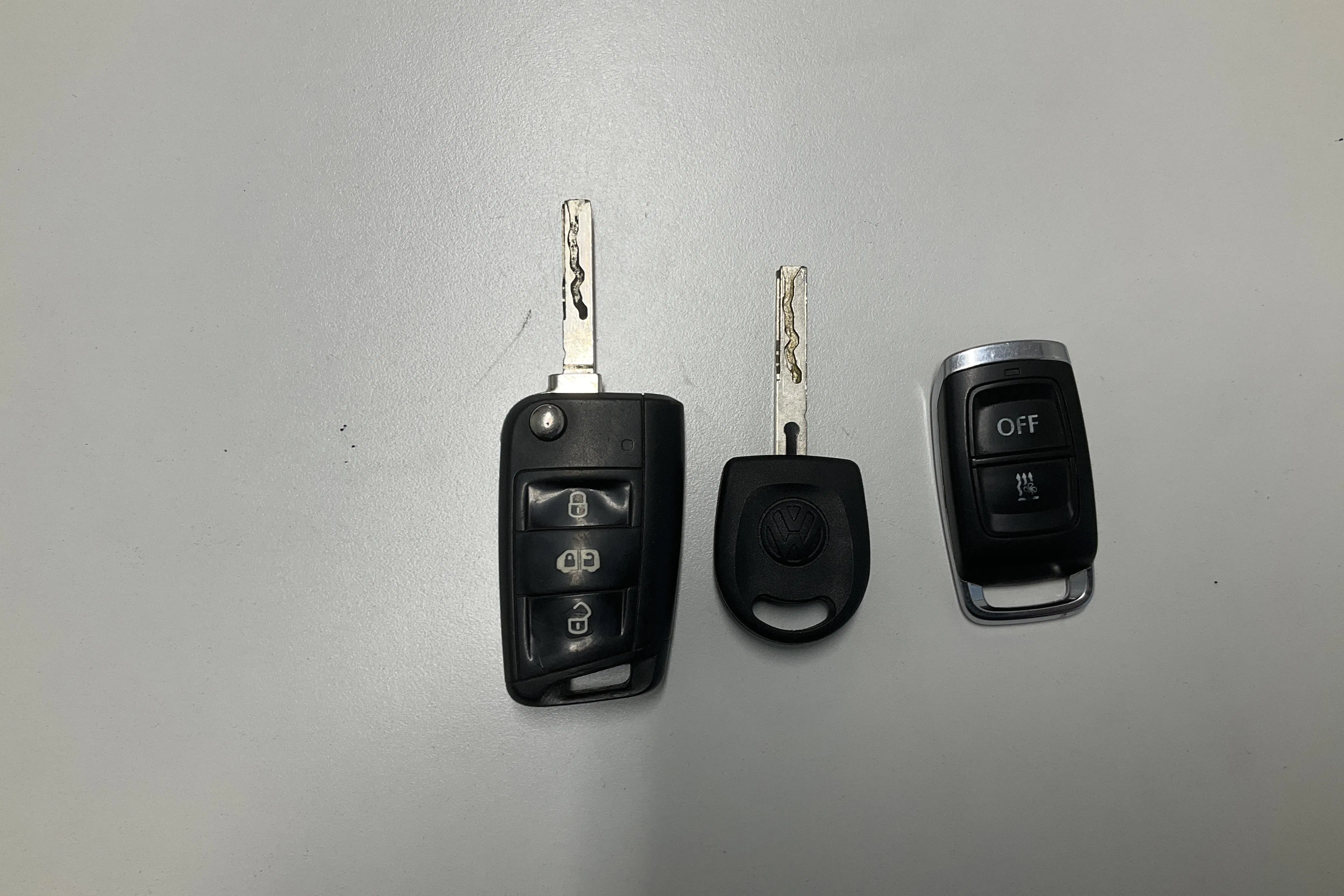 Presentation photo 15 of 15: VW Crafter 35 2.0 TDI Skåp (177hk) - 182 580 km - Automatic - silver - 2018