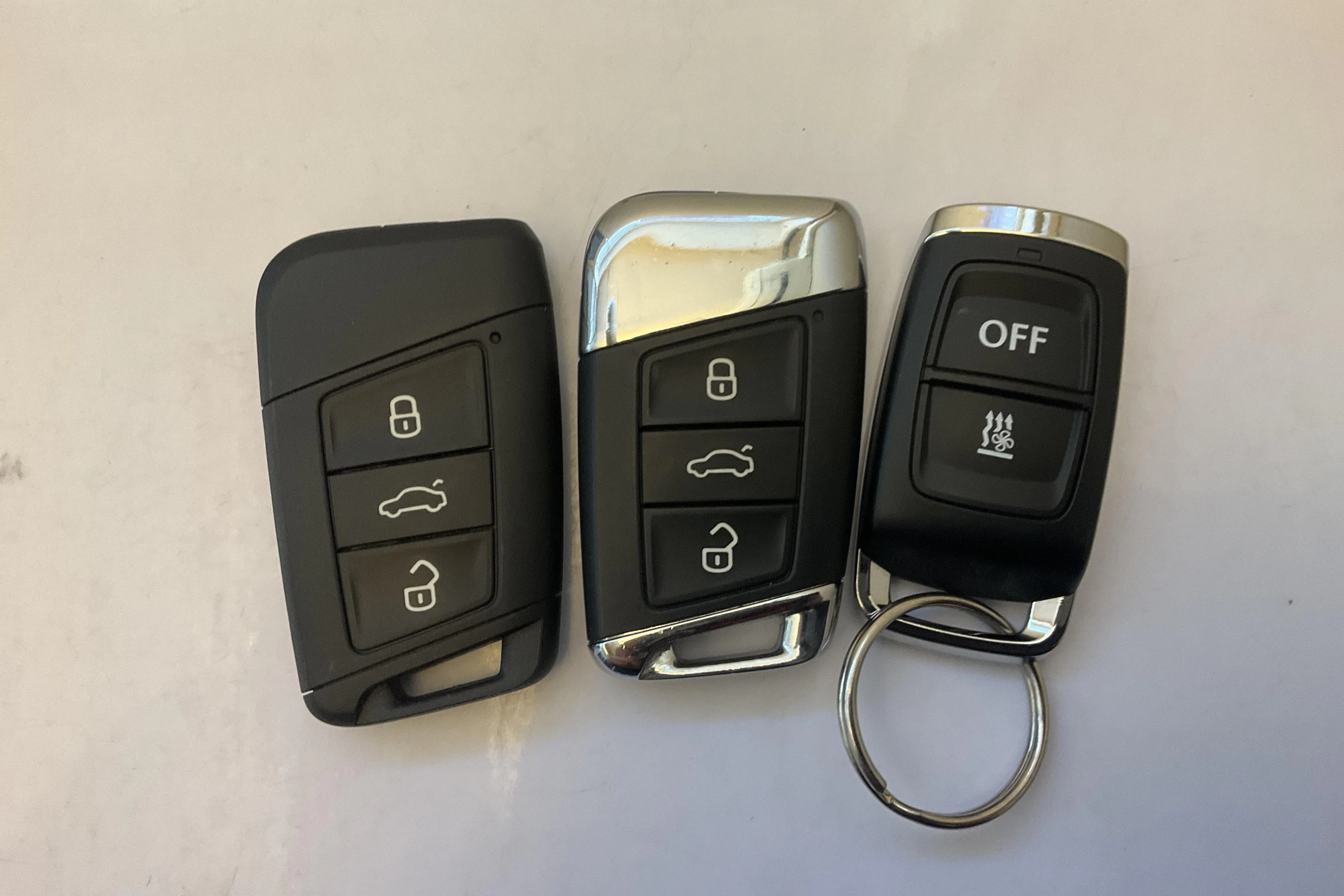 Presentationsfoto 14 av 14: VW Passat 2.0 TDI Sportscombi (200hk) - 8 370 mil - Automat - vit - 2023