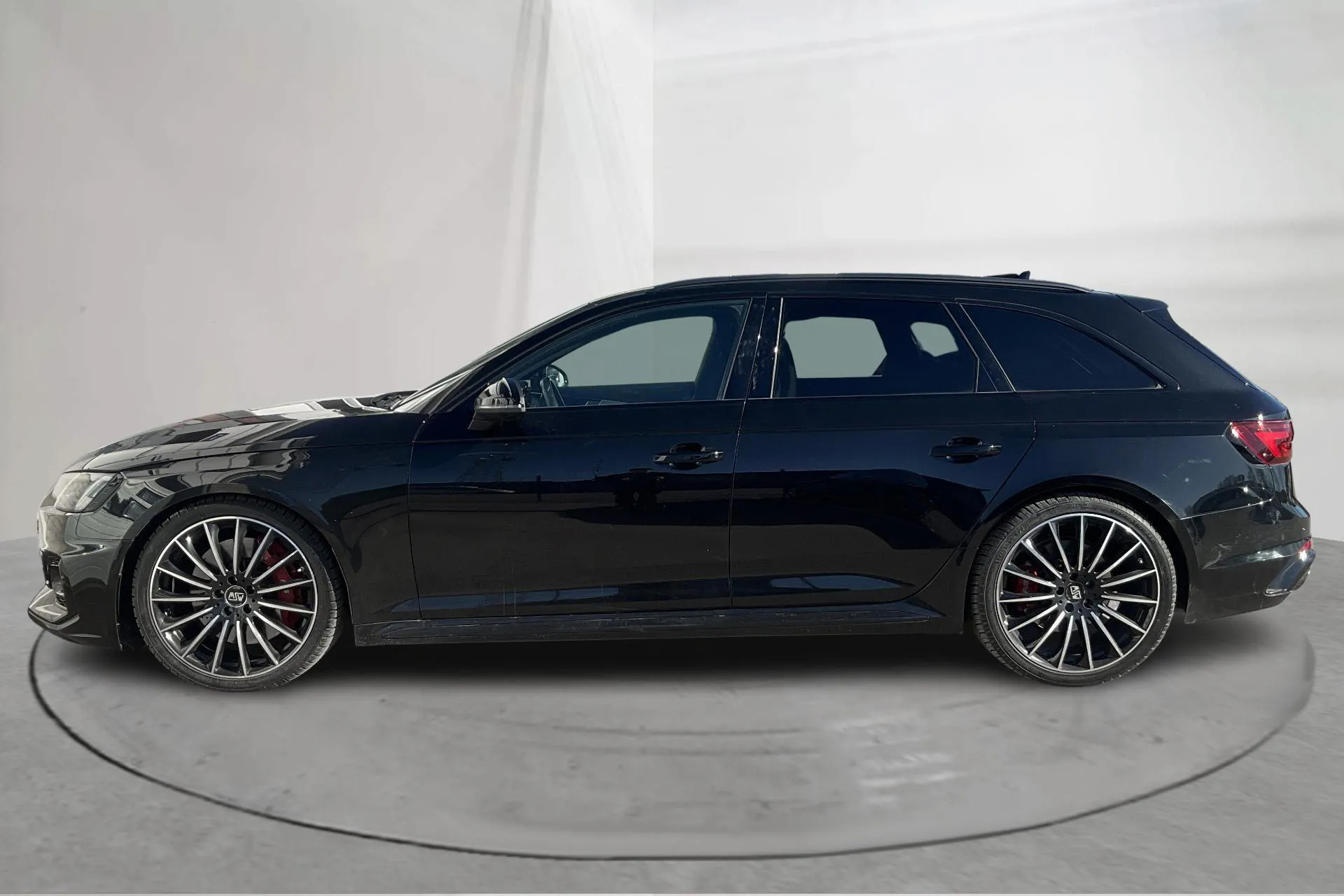 Presentation photo 2 of 13: Audi RS4 Avant 3.0 quattro (450hk) - 171 620 km - Automatic - black - 2018