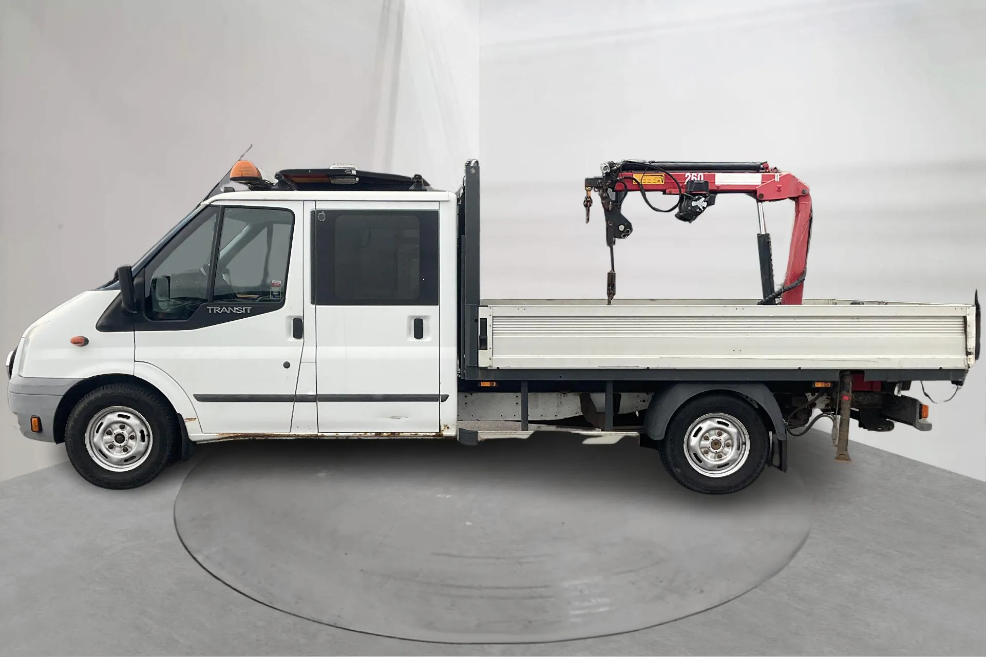 Presentation photo 2 of 18: Ford Transit 350 2.2 TDCi AWD Pickup (125hk) - 95 510 km - Manual - white - 2014