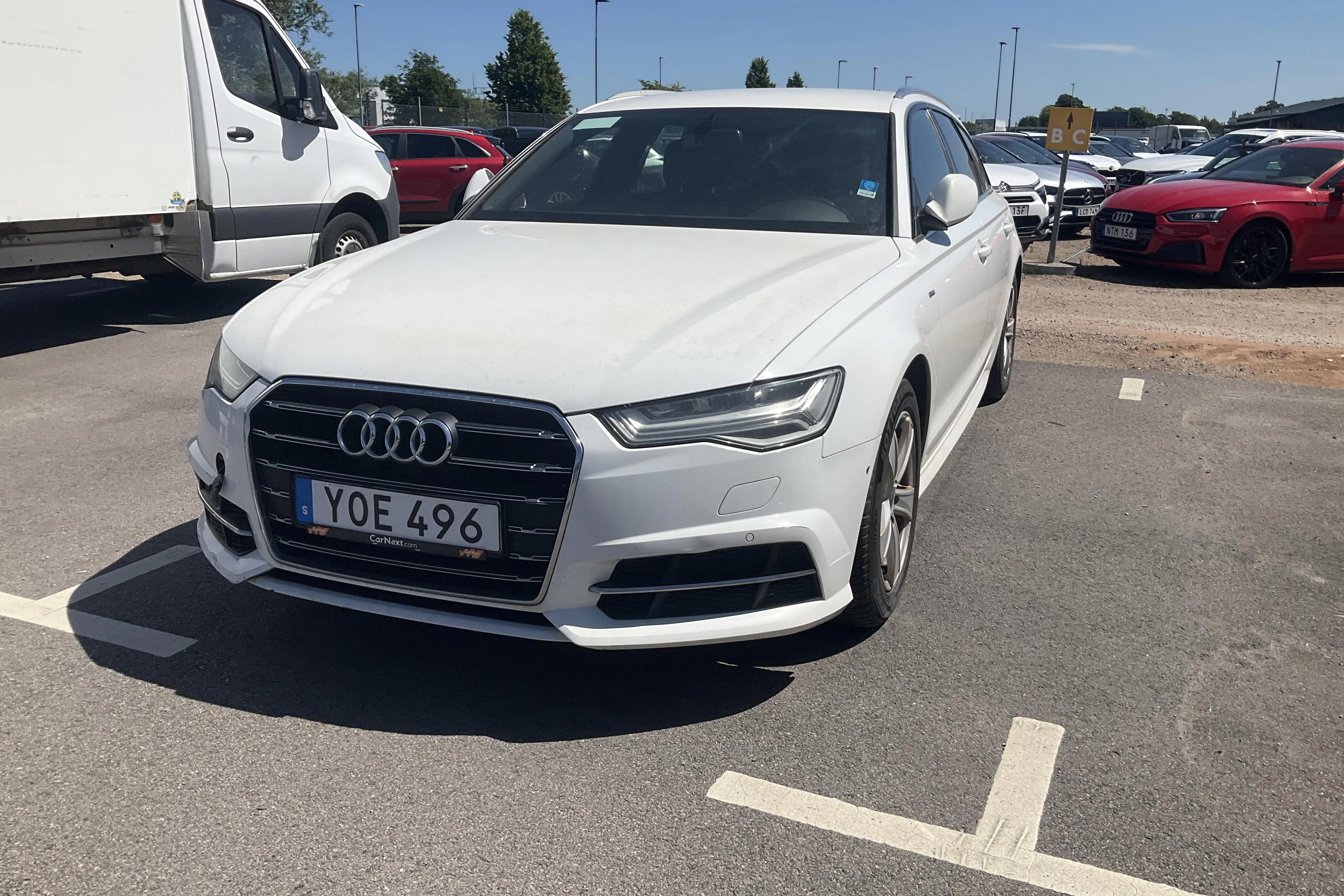 Presentationsfoto 1 av 12: Audi A6 2.0 TDI Avant (190hk) - 35 133 mil - Automat - vit - 2018
