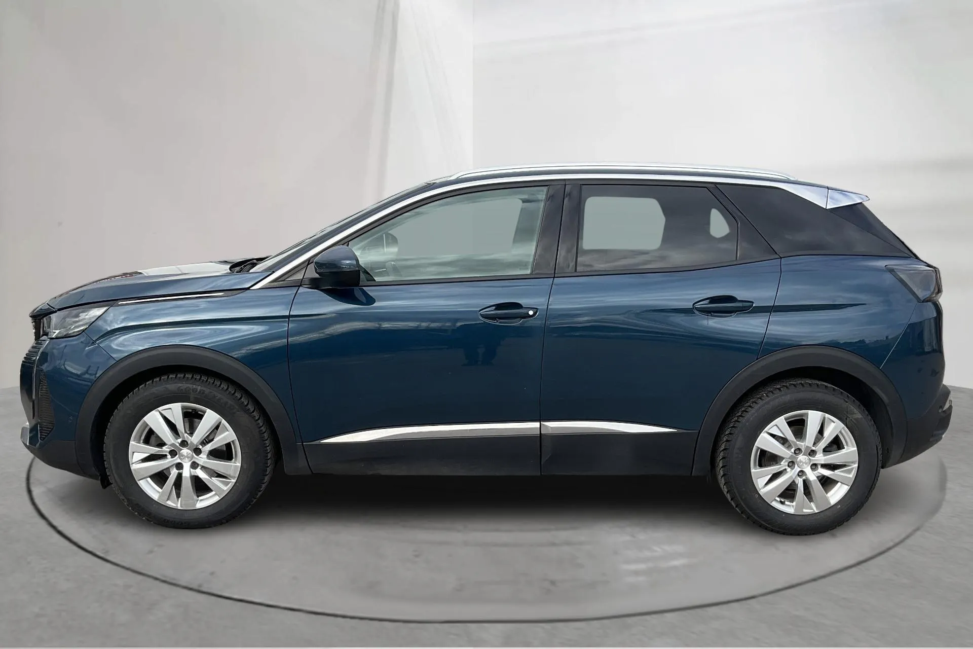 Presentation photo 2 of 16: Peugeot 3008 1.5 BlueHDi (130hk) - 112 440 km - Automatic - blue - 2021
