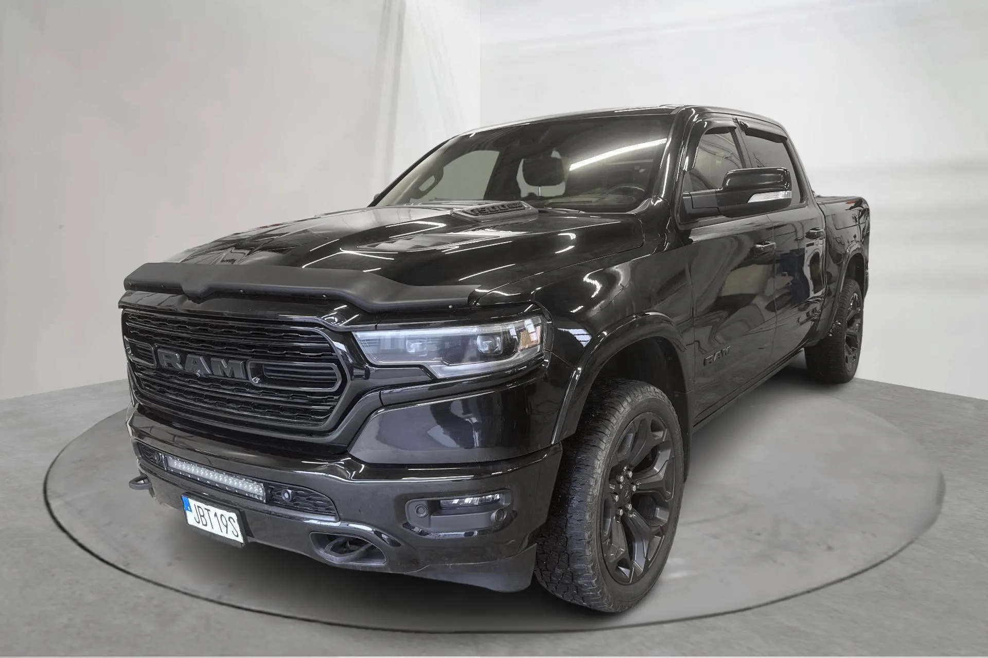 Presentation photo 1 of 21: Dodge RAM 1500 5.7 (395hk) - 210 870 km - Automatic - black - 2021