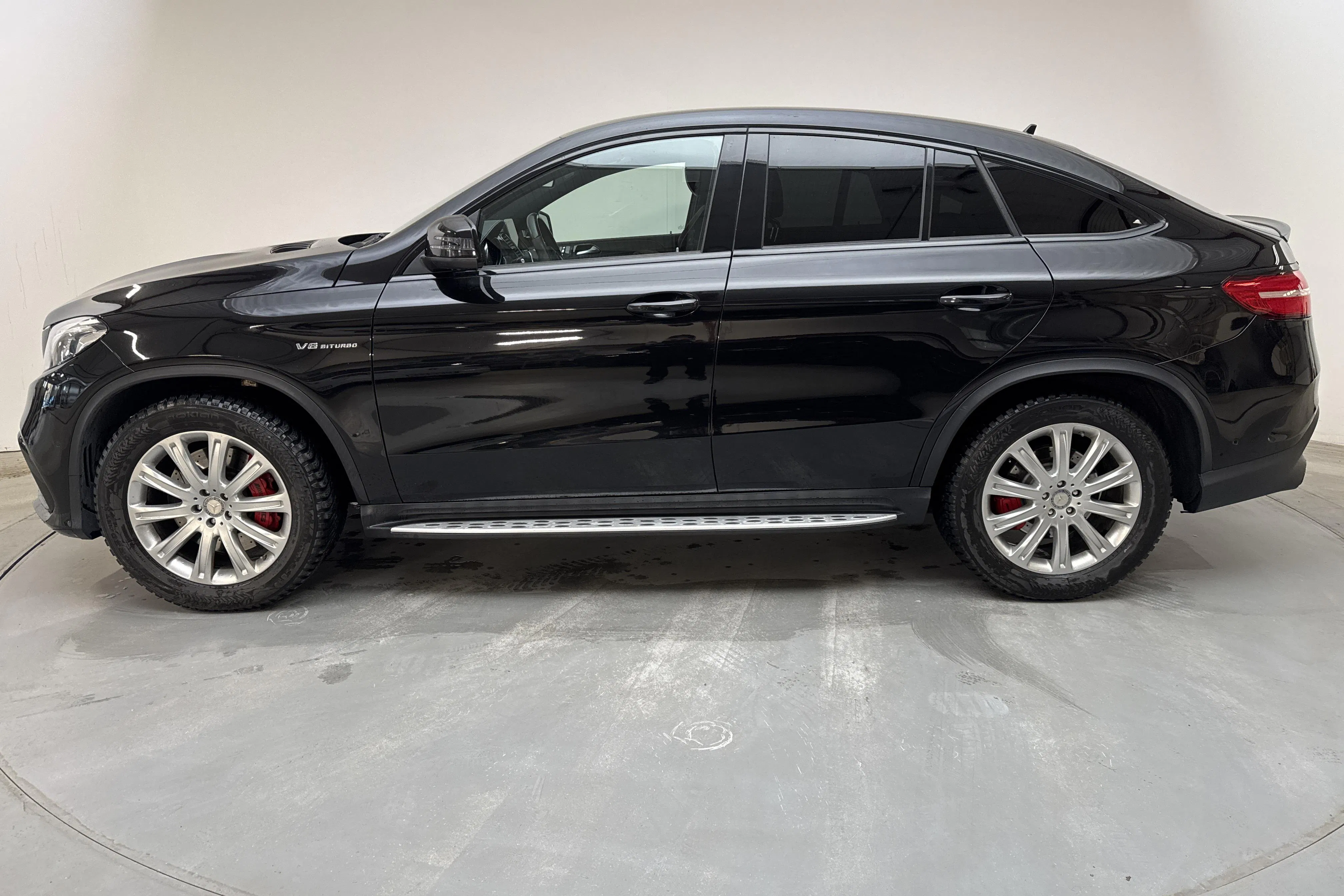 Presentationsfoto 2 av 24: Mercedes GLE 63 AMG S 4MATIC Coupé C292 (585hk) - 12 097 mil - Automat - svart - 2018