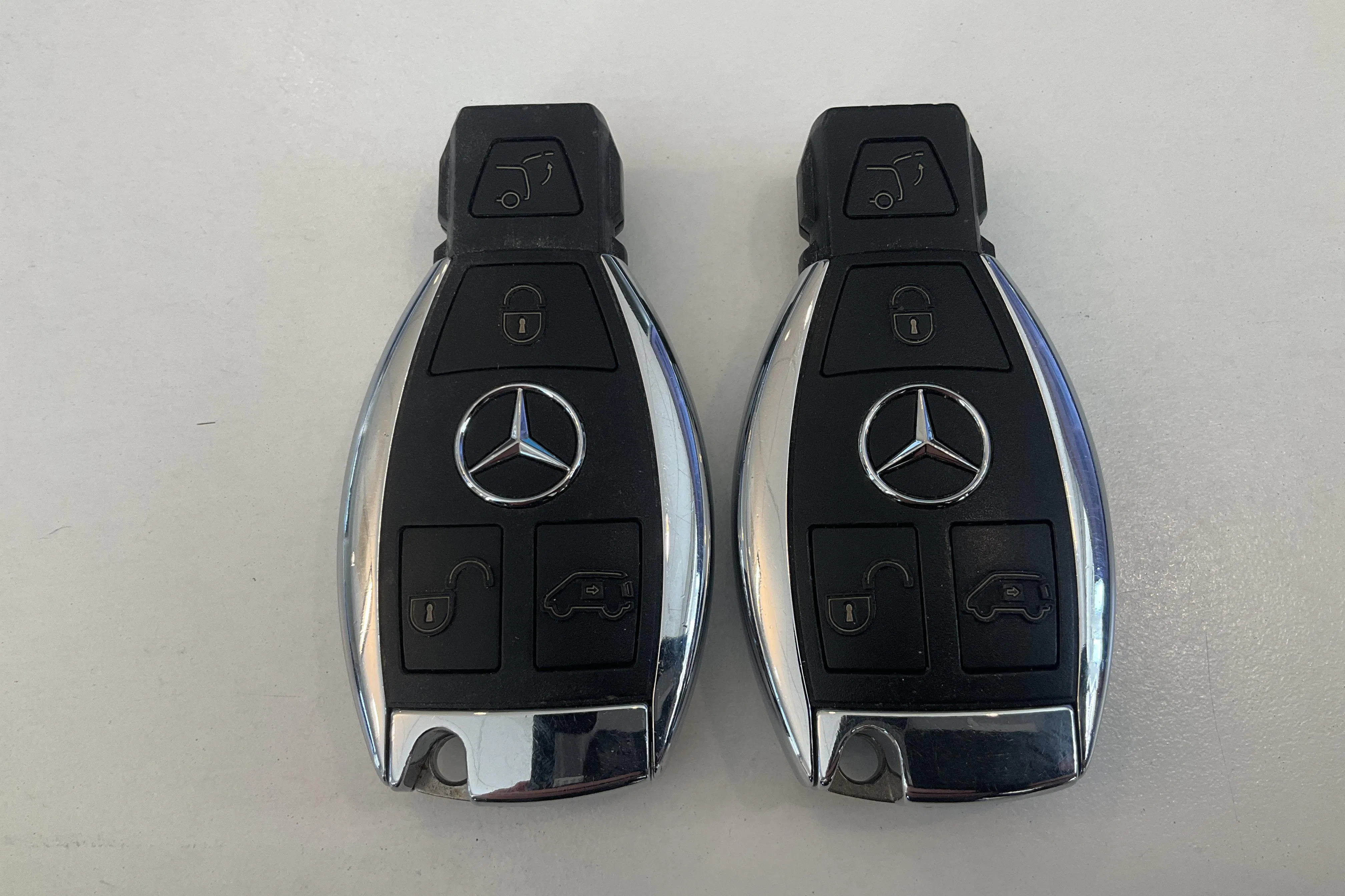 Presentation photo 16 of 16: Mercedes V 250 d 4MATIC W447 (190hk) - 292 750 km - Automatic - black - 2023