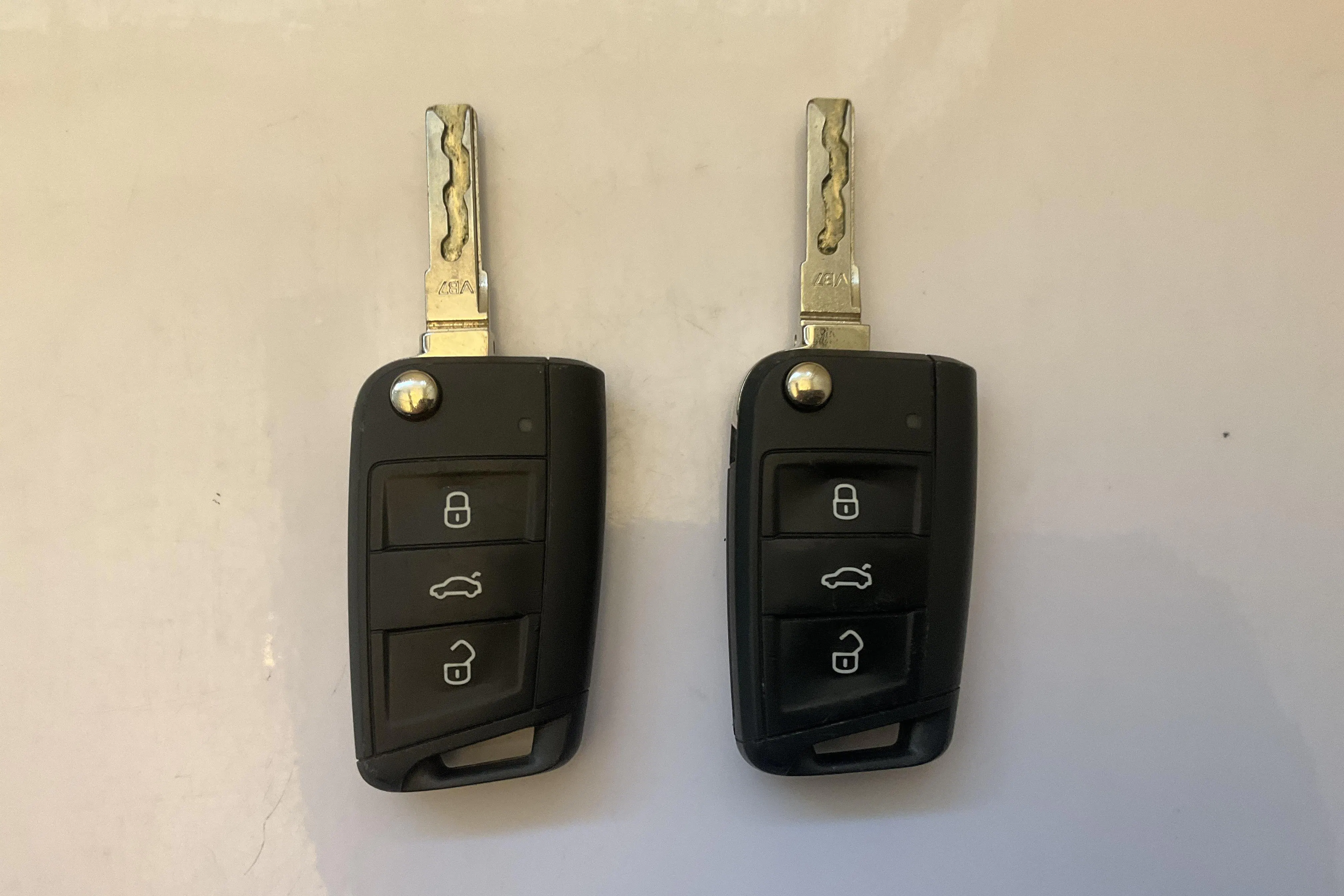 Presentation photo 13 of 13: VW Golf VII 1.4 TGI BlueMotion Sportscombi (110hk) - 33 890 km - Manual - white - 2018