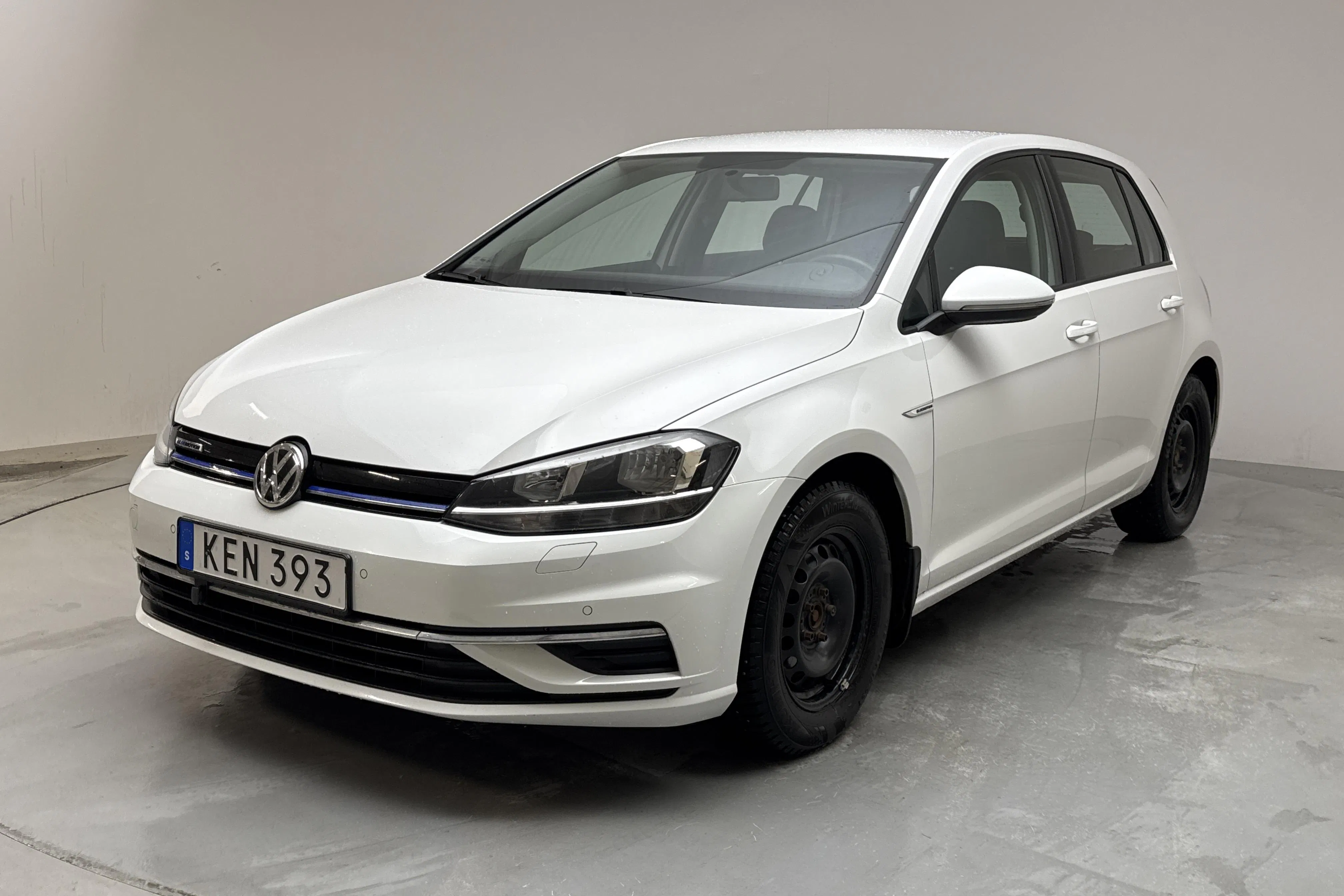Präsentationsfoto 1 von 12: VW Golf VII 1.4 TGI 5dr (110hk) - 104 160 Kilometer - Handbuch - Weiß - 2018