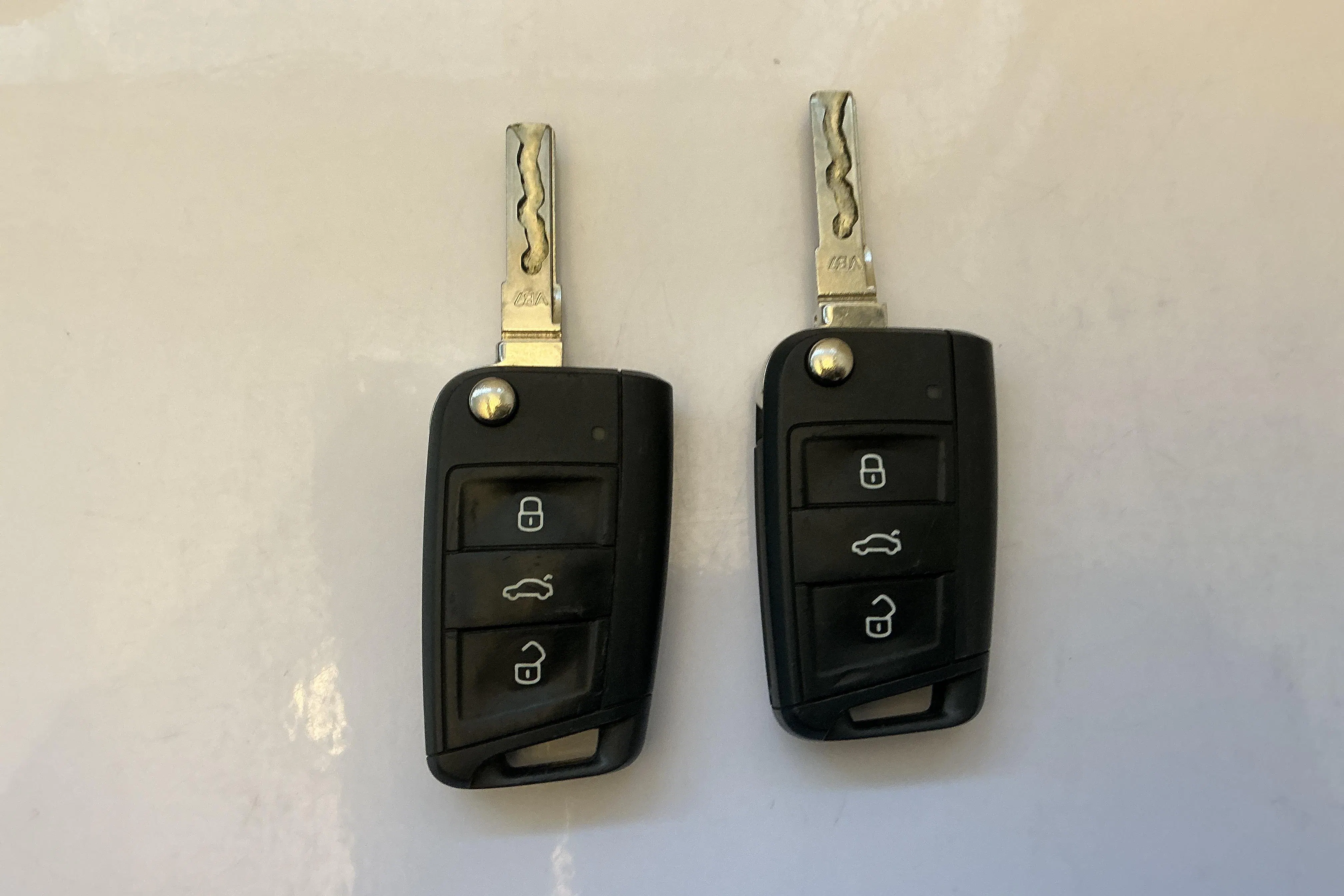 Presentationsfoto 15 av 15: VW Golf VII 1.4 TGI BlueMotion Sportscombi (110hk) - 6 174 mil - Automat - vit - 2018