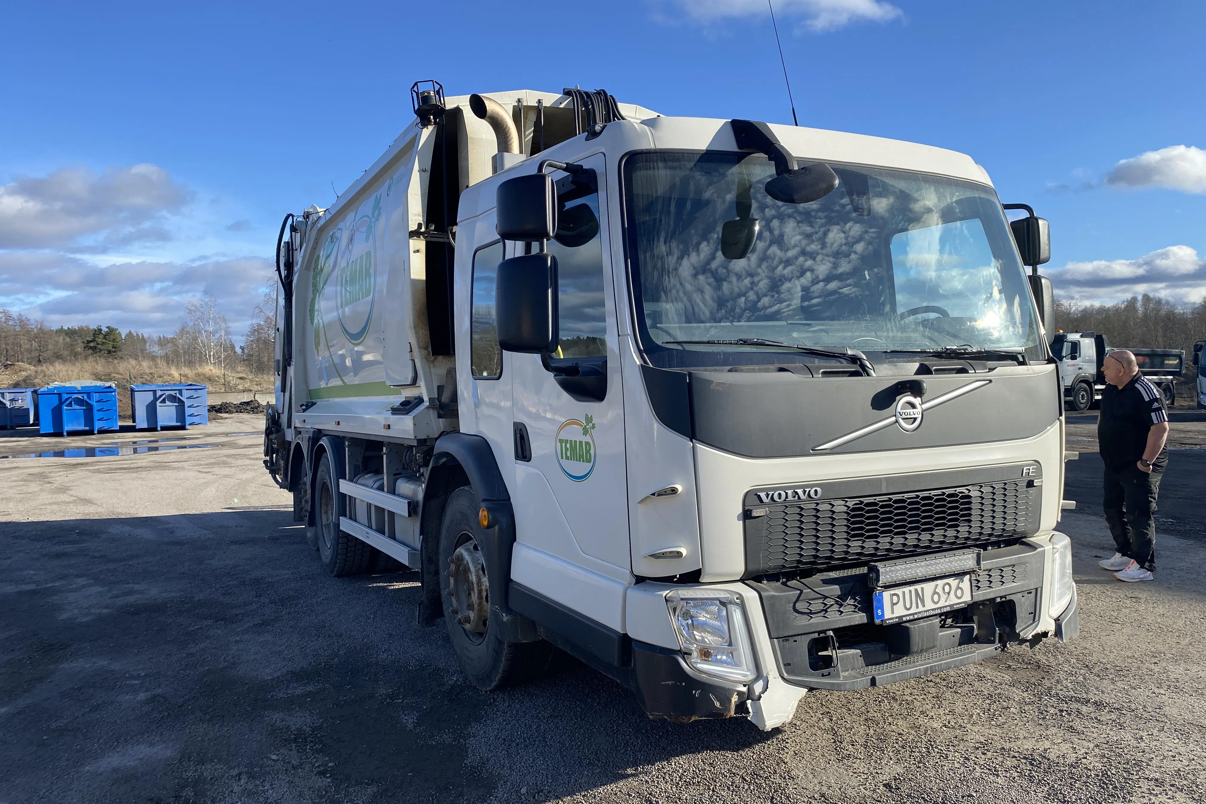 Presentationsfoto 1 av 39: VOLVO FE320 - 244 558 km - Automat - vit - 2016