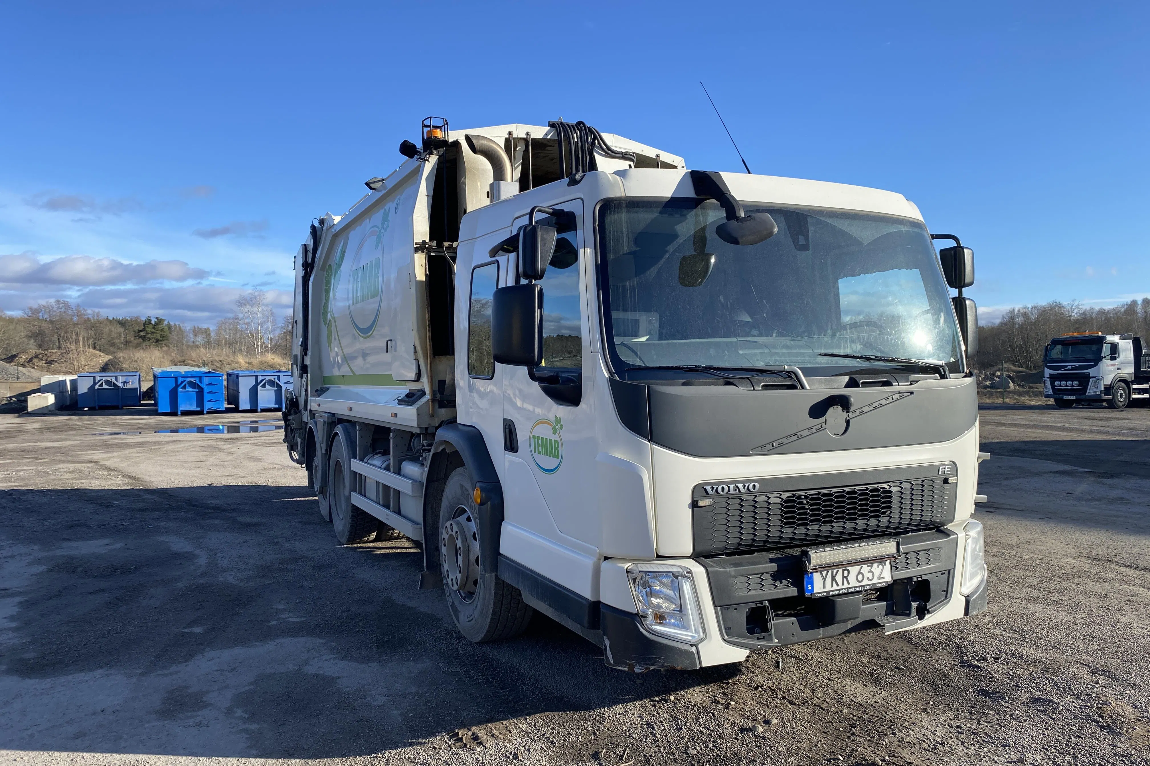 Presentationsfoto 2 av 45: VOLVO FE320 - 2 501 240 km - Automat - vit - 2017