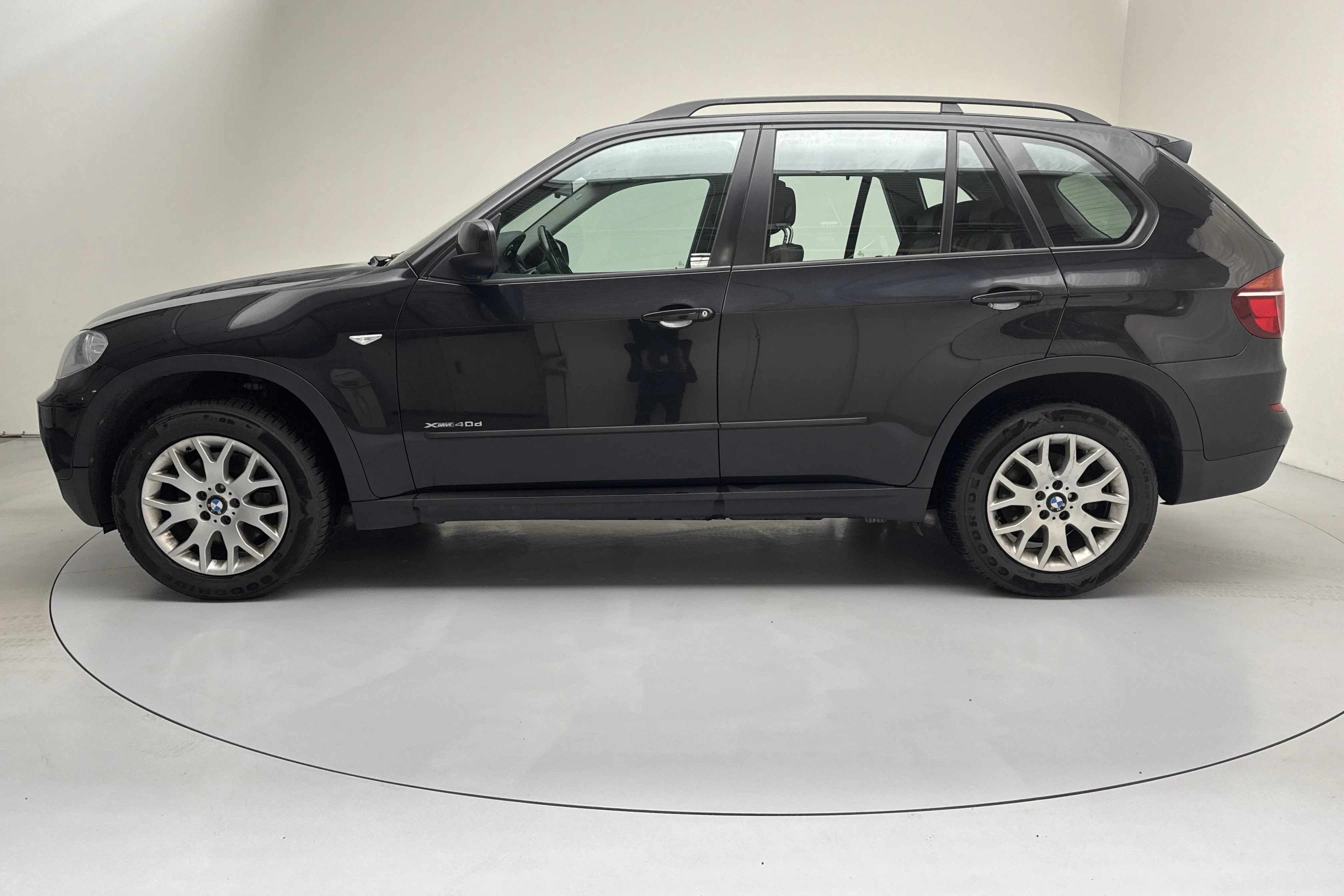Presentationsfoto 2 av 14: BMW X5 xDrive40d, E70 (306hk) - 28 680 mil - Automat - svart - 2012