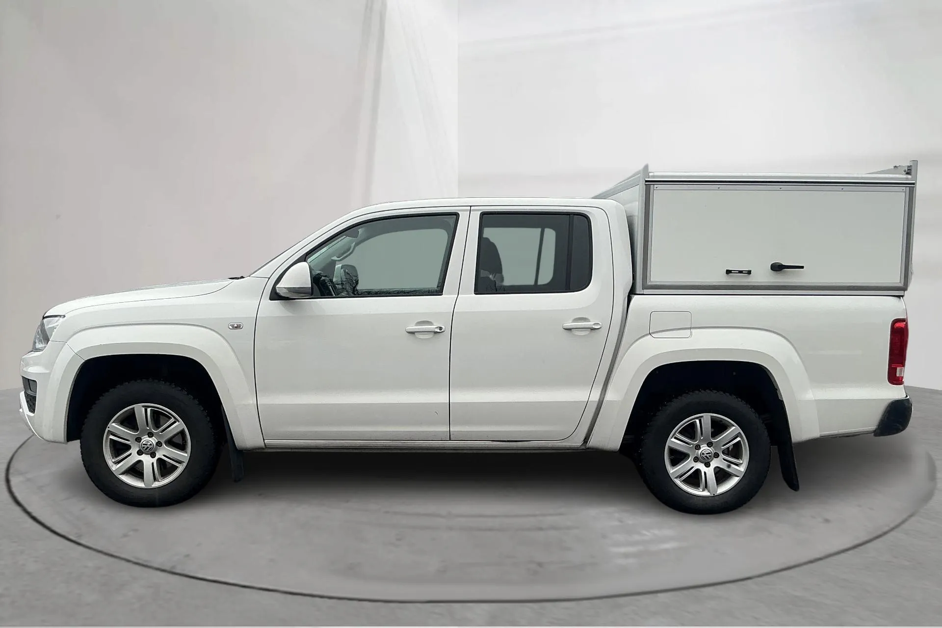 Presentationsfoto 2 av 18: VW Amarok 3.0 TDI 4motion (204hk) - 21 086 mil - Manuell - vit - 2019