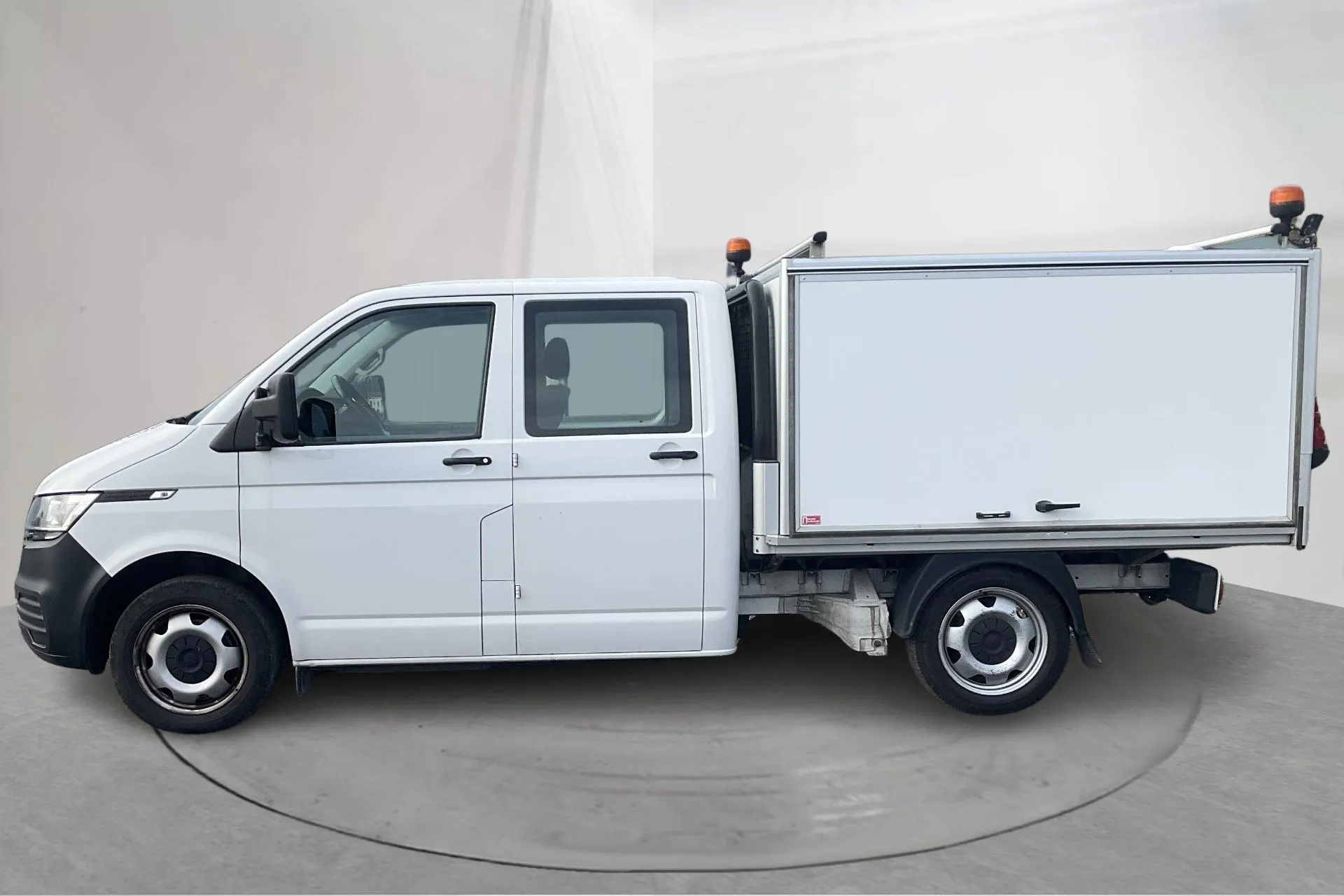 Presentationsfoto 2 av 16: VW Transporter T6 2.0 TDI BMT 4MOTION (150hk) - 14 090 mil - Manuell - vit - 2020